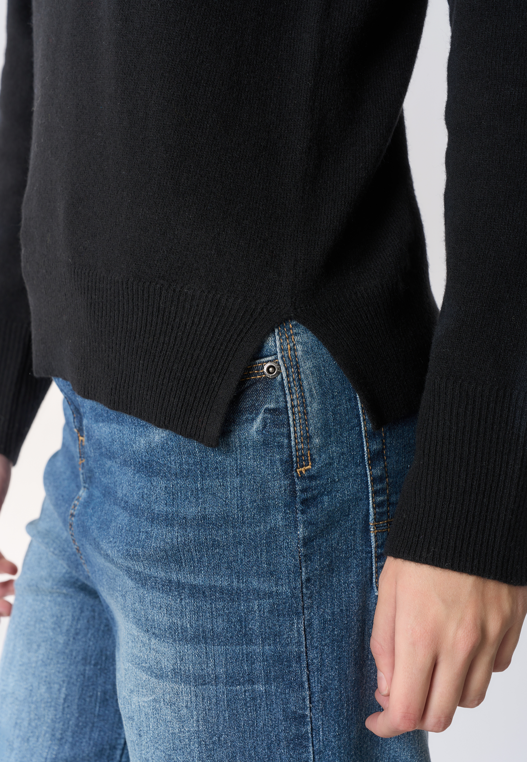 Maglia girocollo misto lana e cashmere