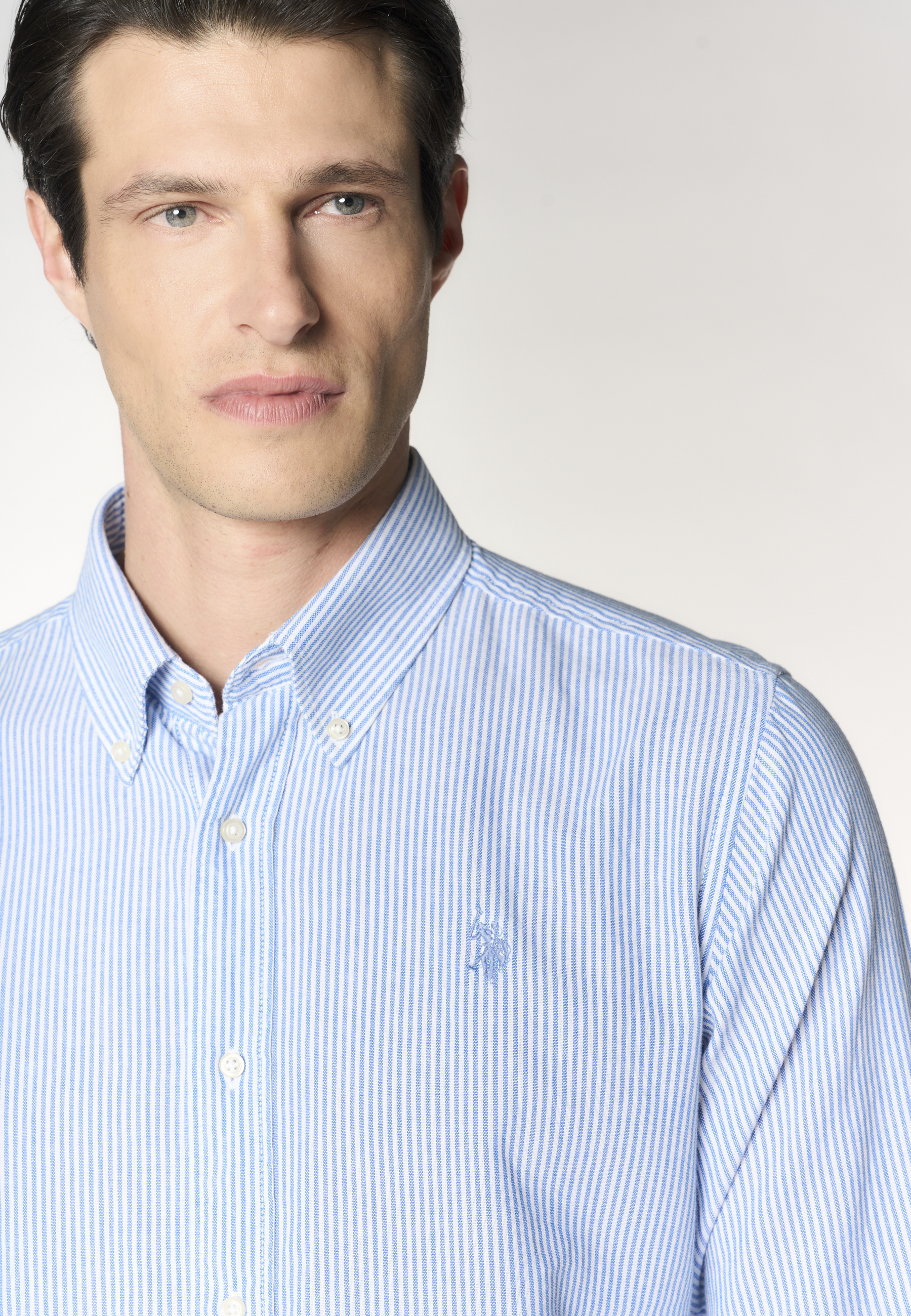 Camicia da uomo slim fit in oxford pin point con colletto button down