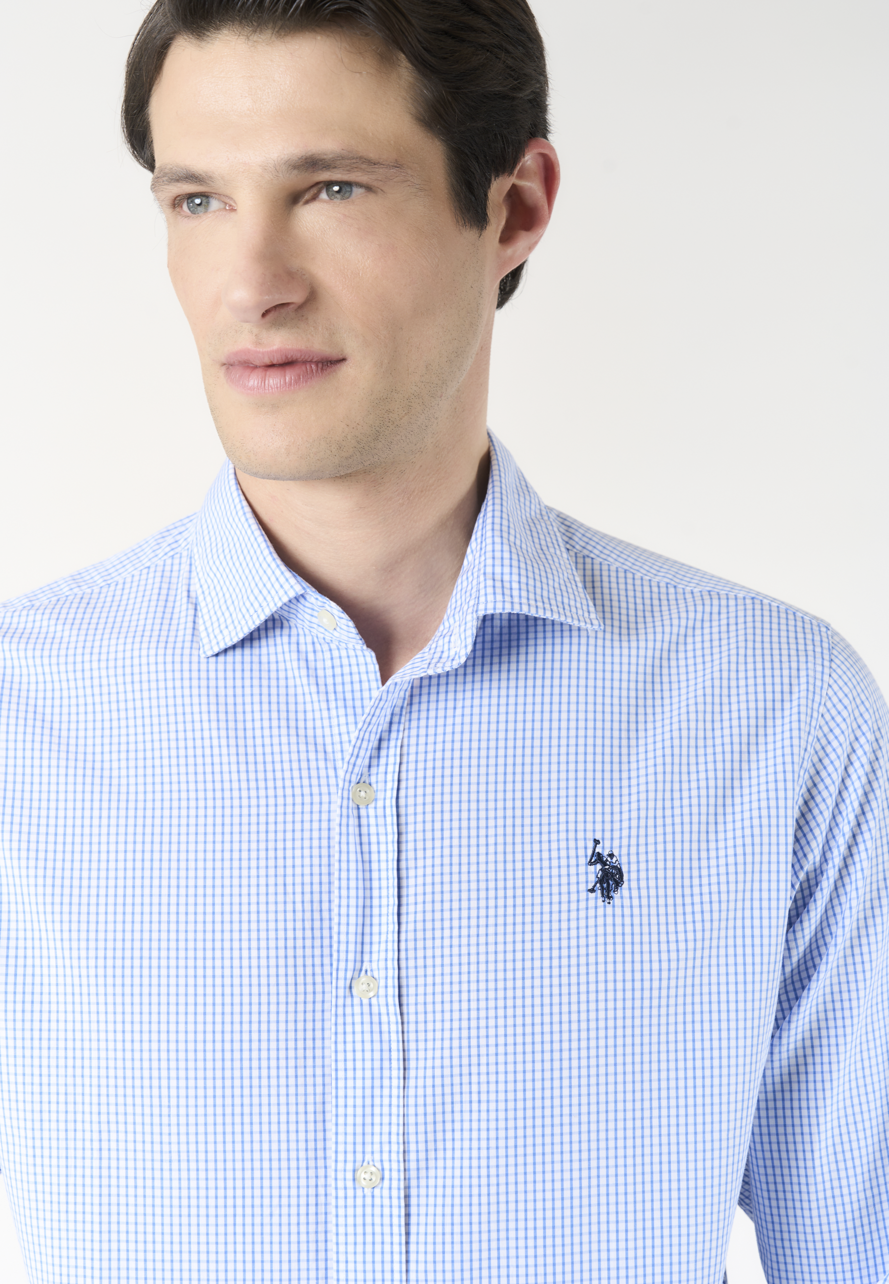 Camicia slim fit a microquadri con logo