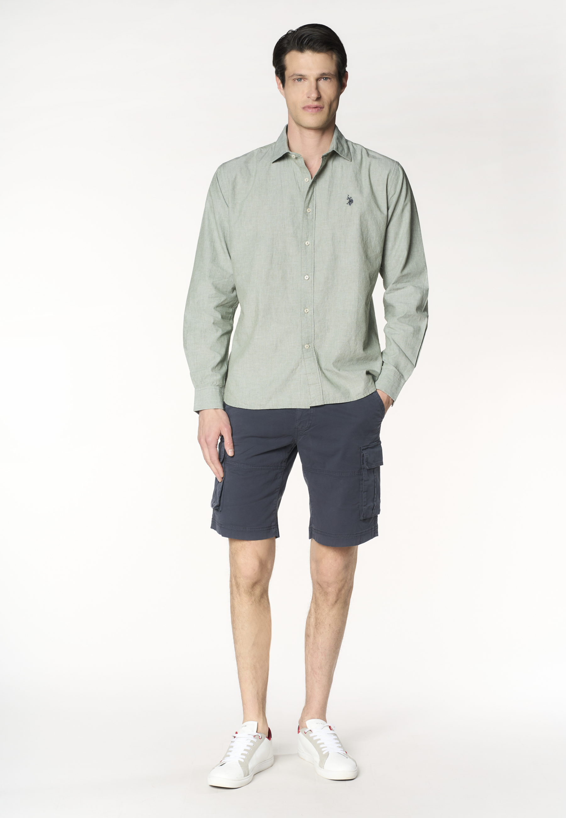Camicia regular fit in misto cotone e lino con colletto francese