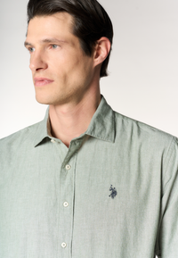 Camicia regular fit in misto cotone e lino con colletto francese