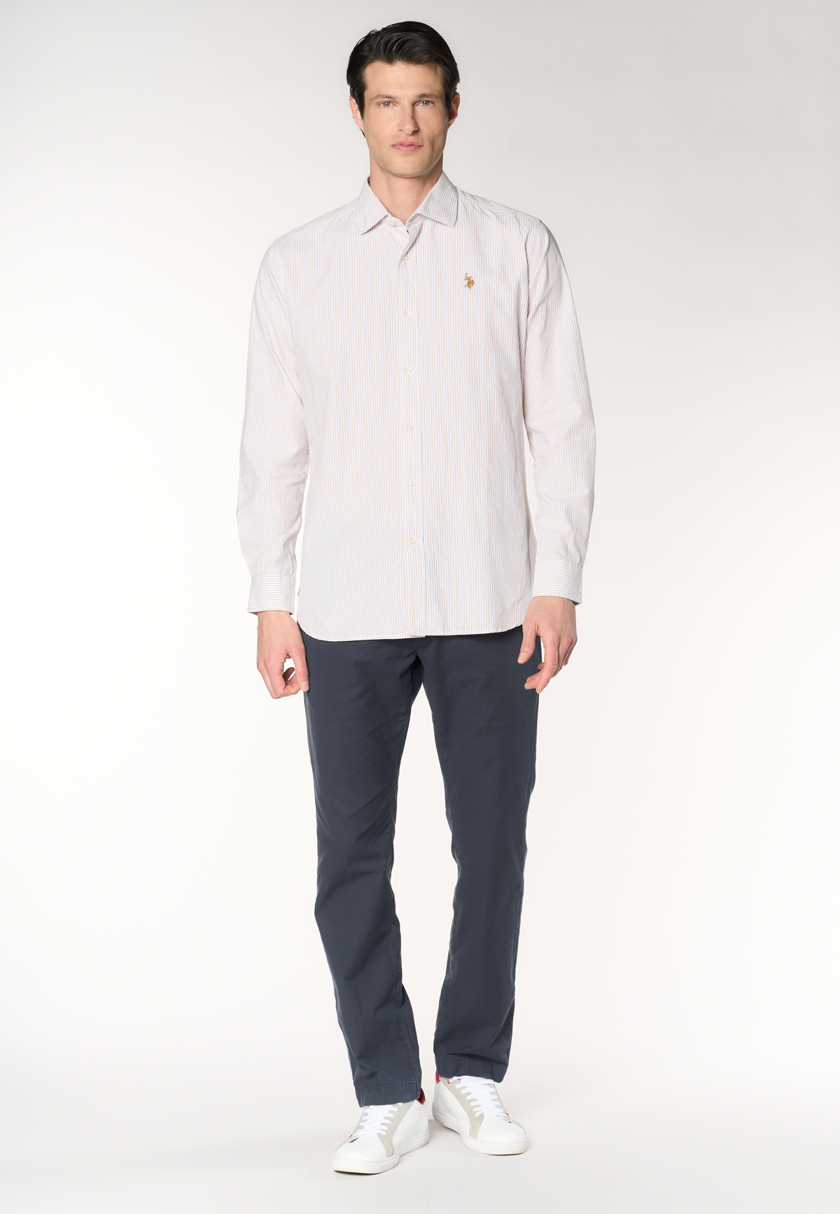 Camicia regular fit in misto cotone e lino con colletto francese