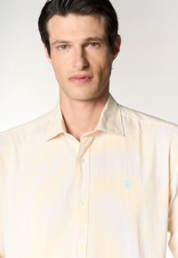 Camicia regular fit in misto cotone e lino con colletto francese
