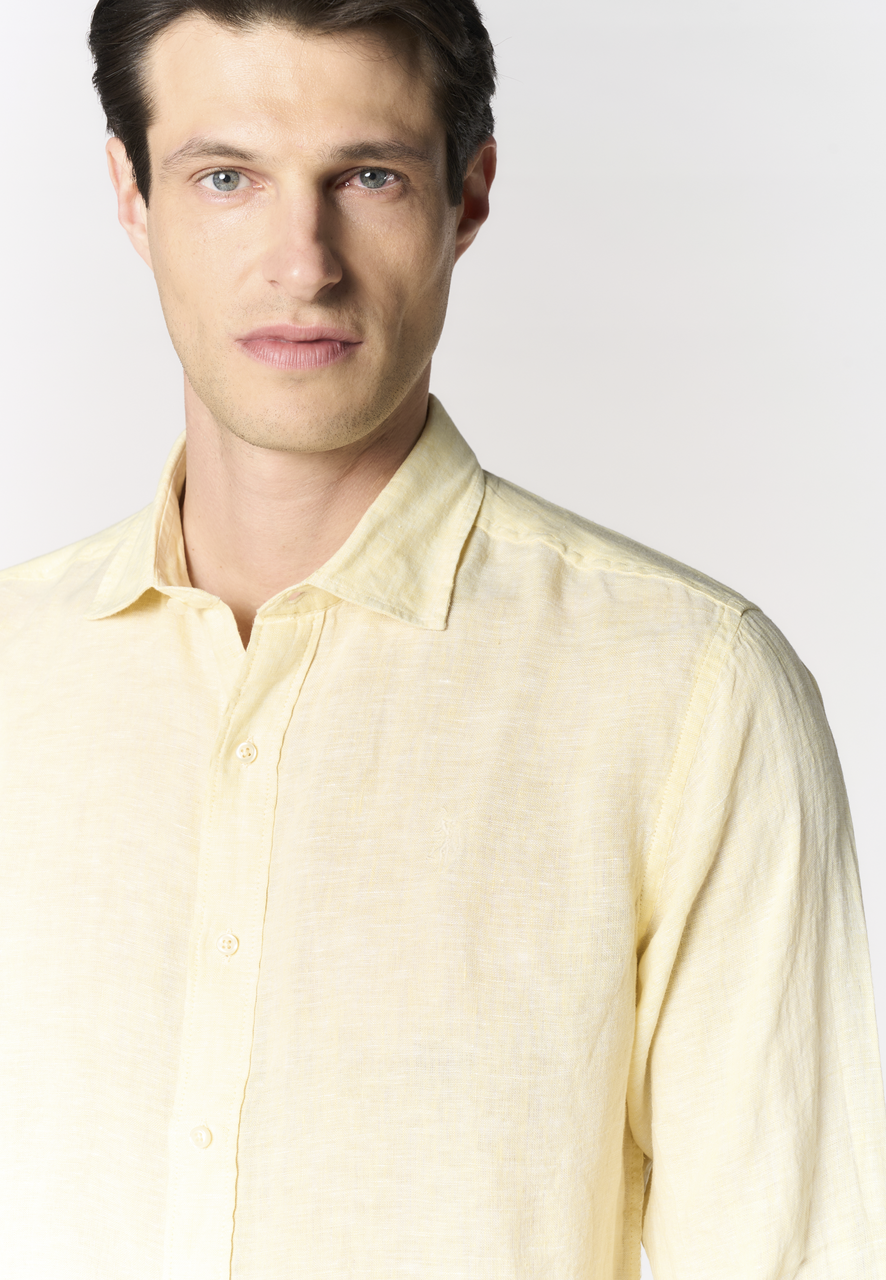 Camicia da uomo slim fit in lino con colletto francese