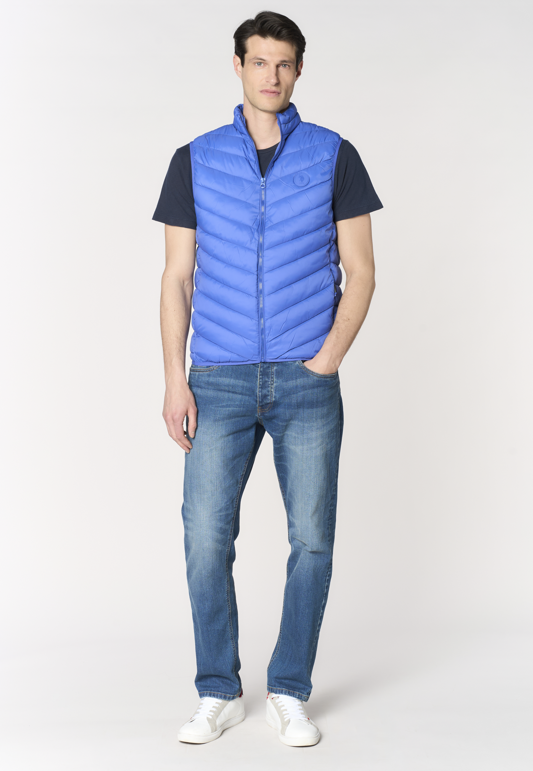 Gilet imbottito da uomo in nylon riciclato ultra leggero