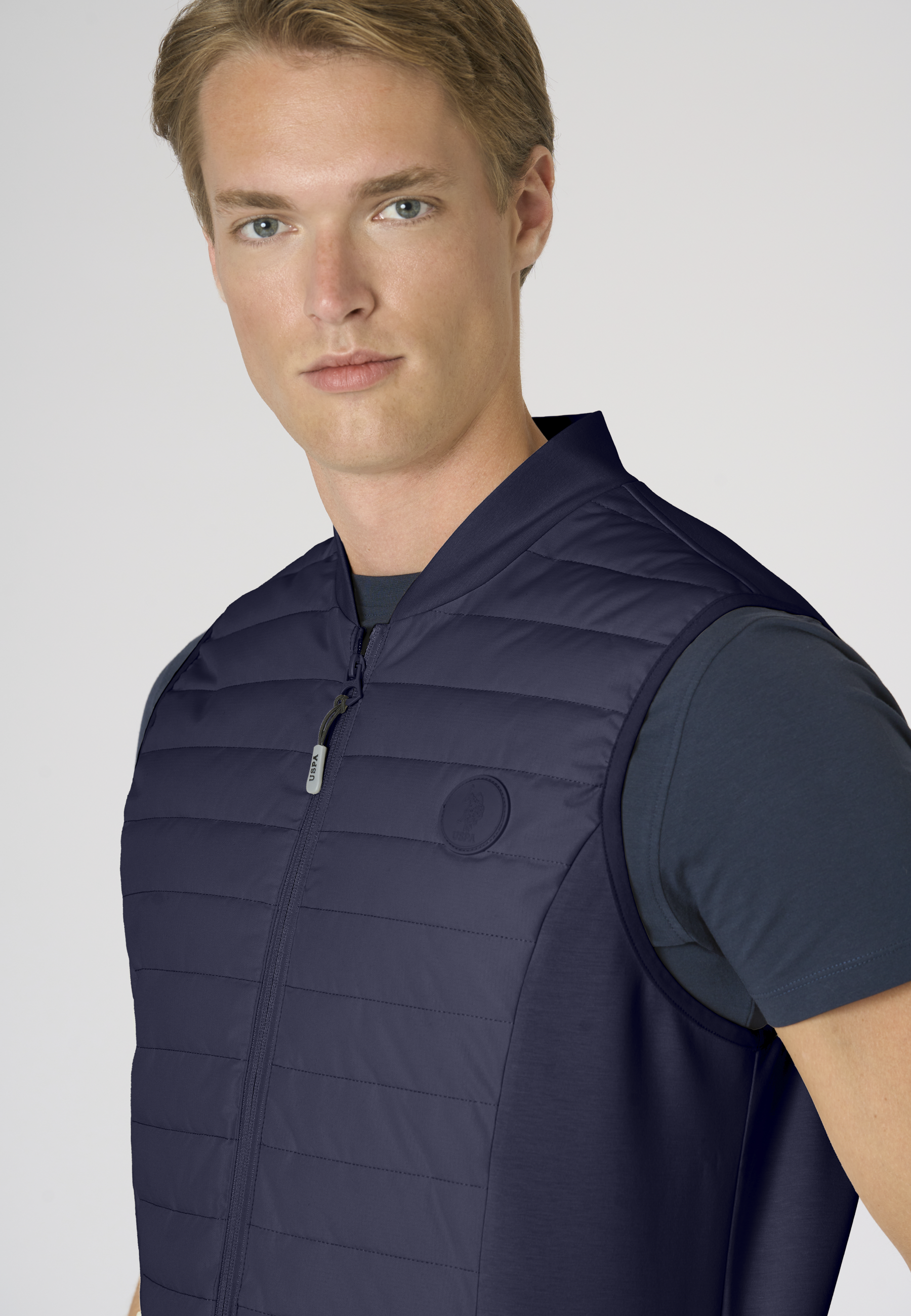 Gilet imbottito da uomo full zip con tasche laterali