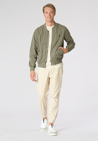 Giacca bomber da uomo con chiusura full zip e tasche laterali