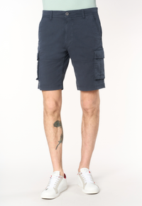 Pantalone corto cargo in cotone con tasche applicate