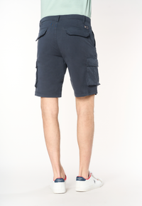 Pantalone corto cargo in cotone con tasche applicate