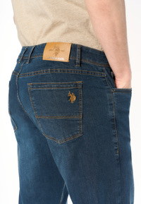 Pantalone denim da uomo cinque tasche regular fit