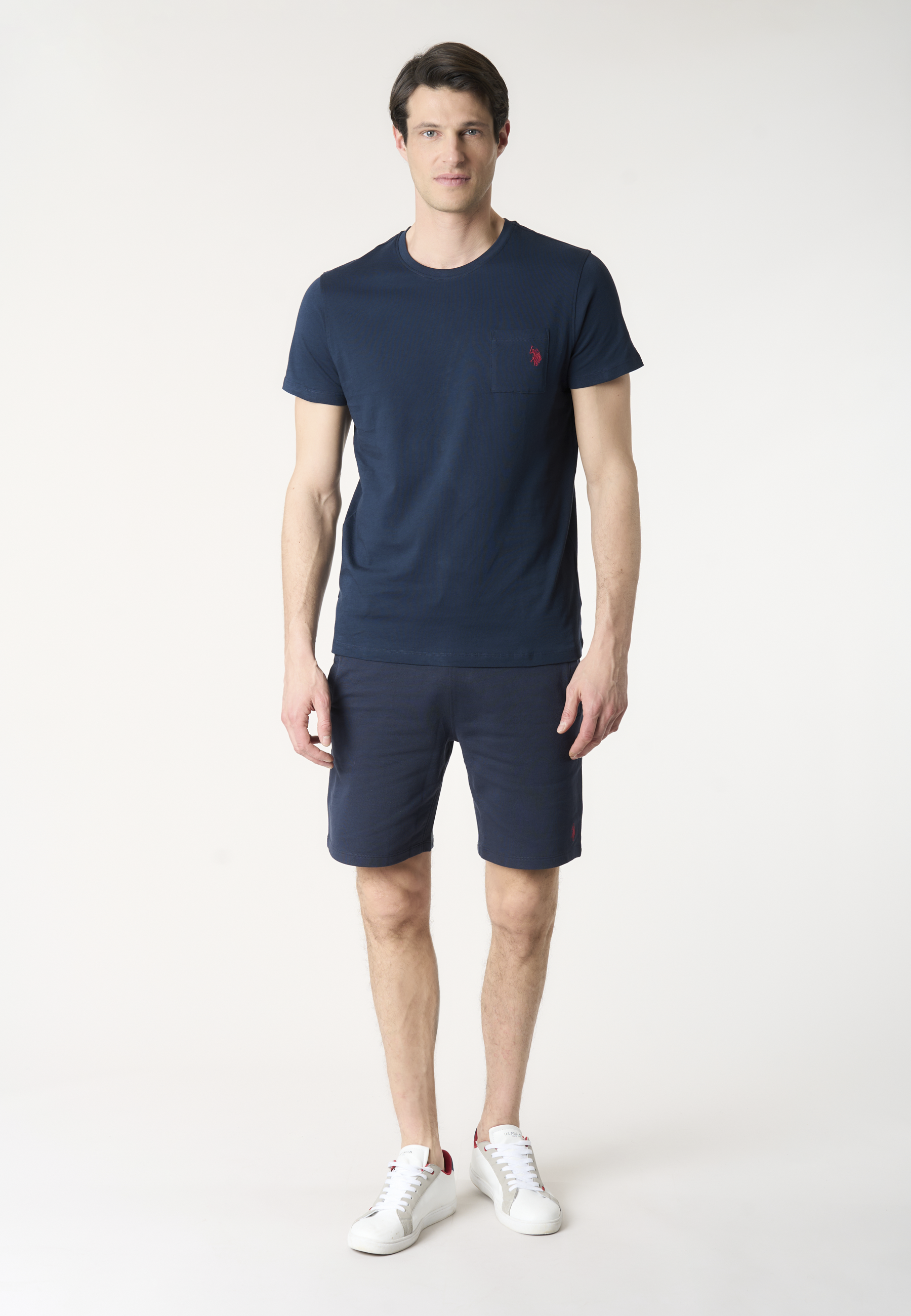 T-shirt uomo in cotone basic jersey con taschino e logo ricamato