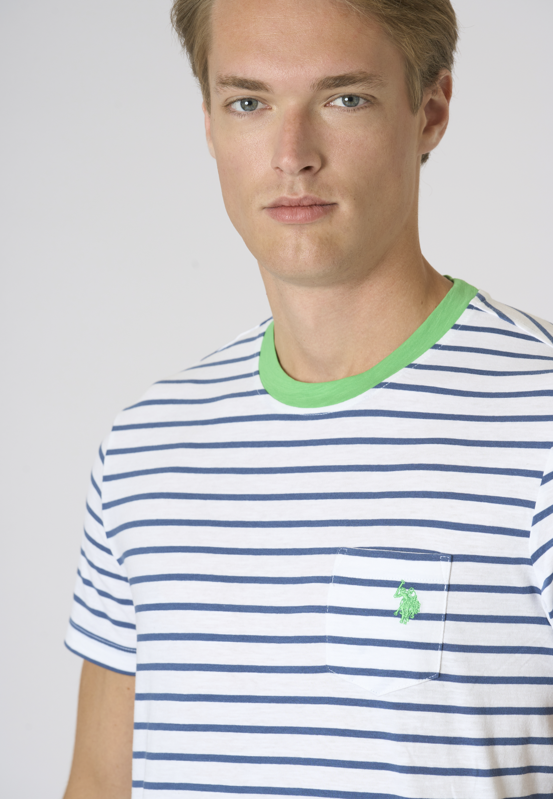 T-shirt a righe in cotone con taschino