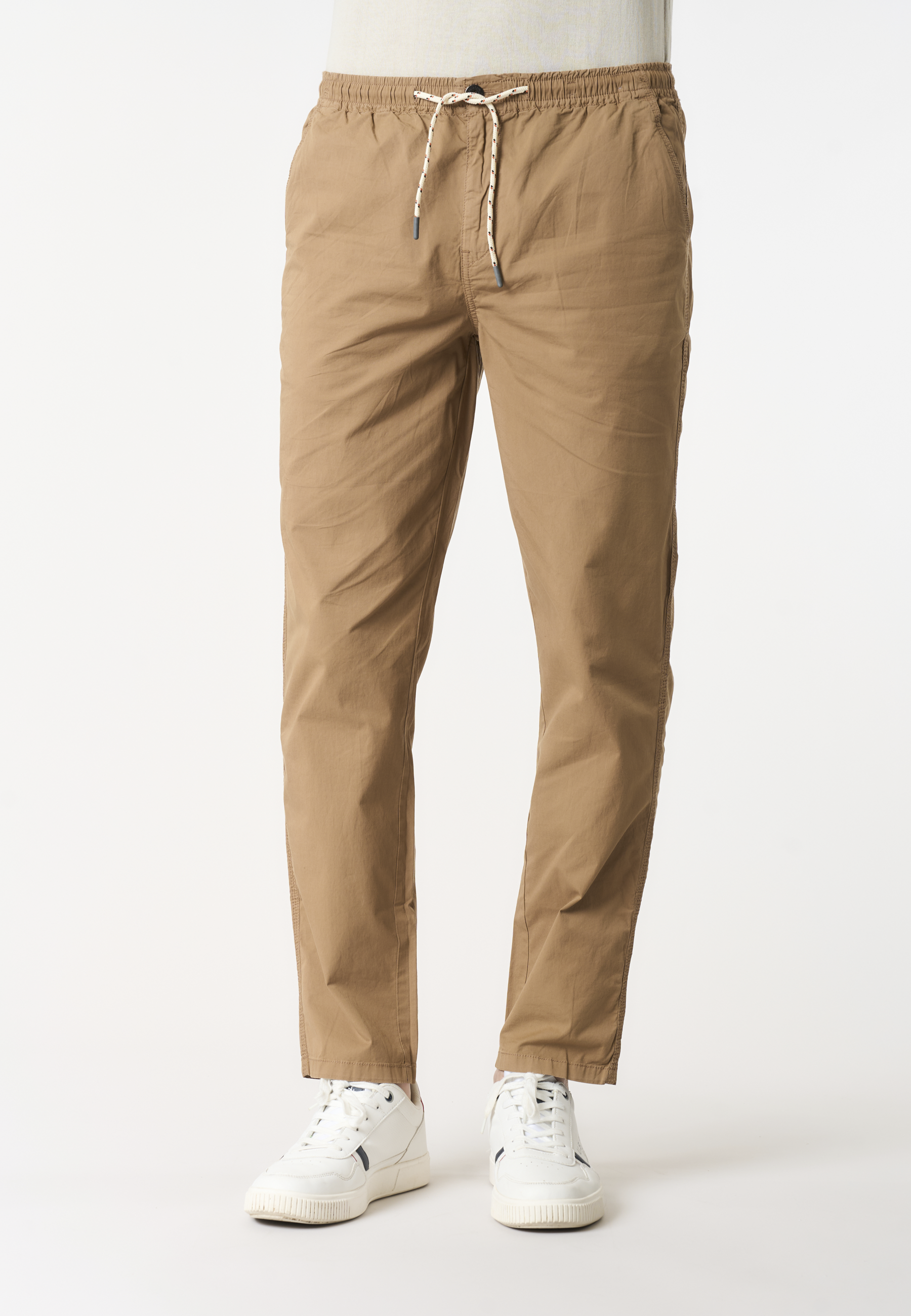 Pantaloni chino con coulisse regolabile