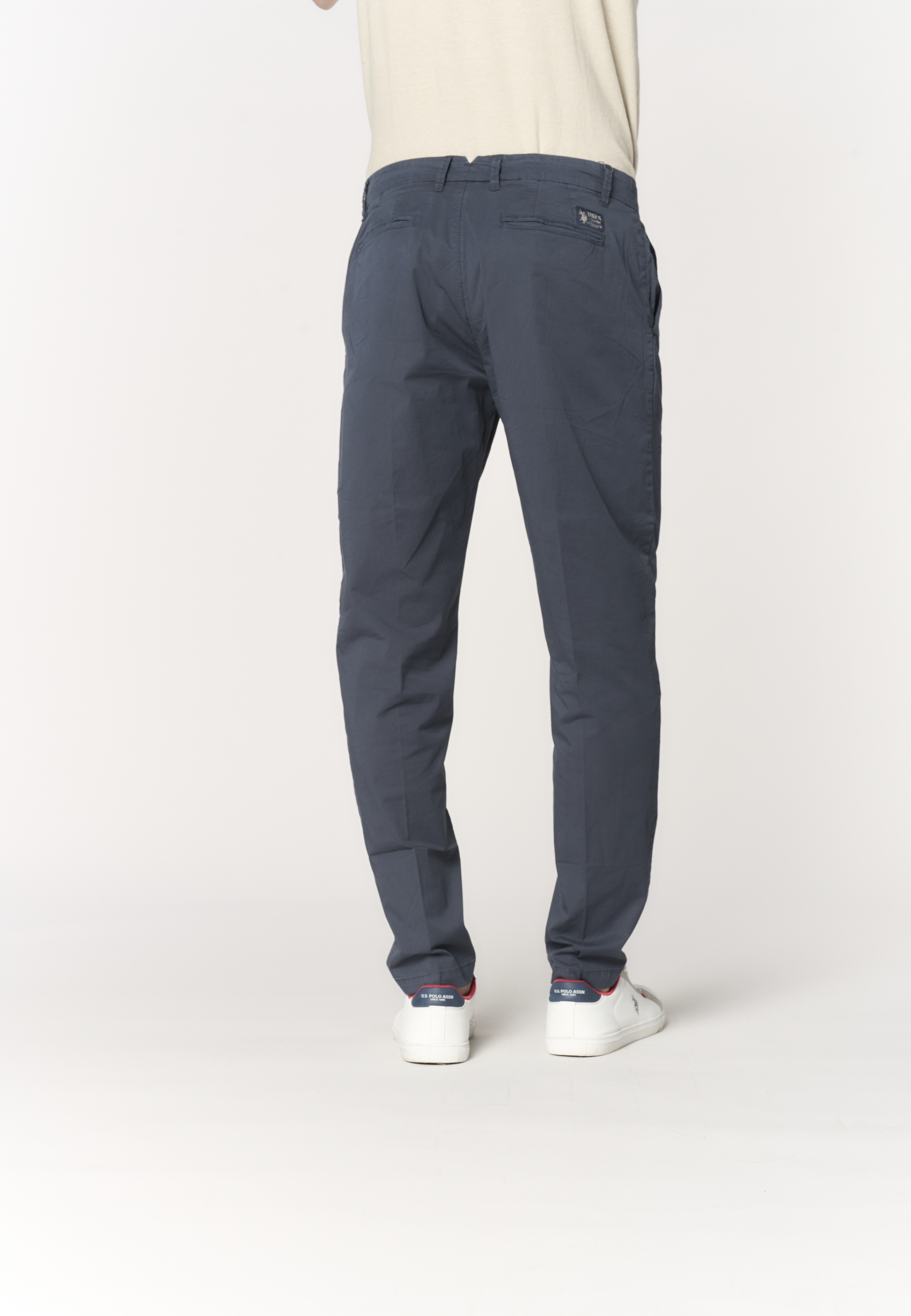 Pantalone da uomo in cotone stretch con carrot fit