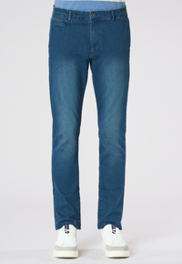 Pantalone denim regular fit con tasche a filetto