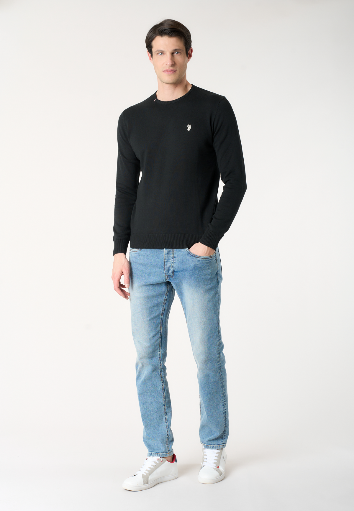 Maglia girocollo in cotone con logo ricamato