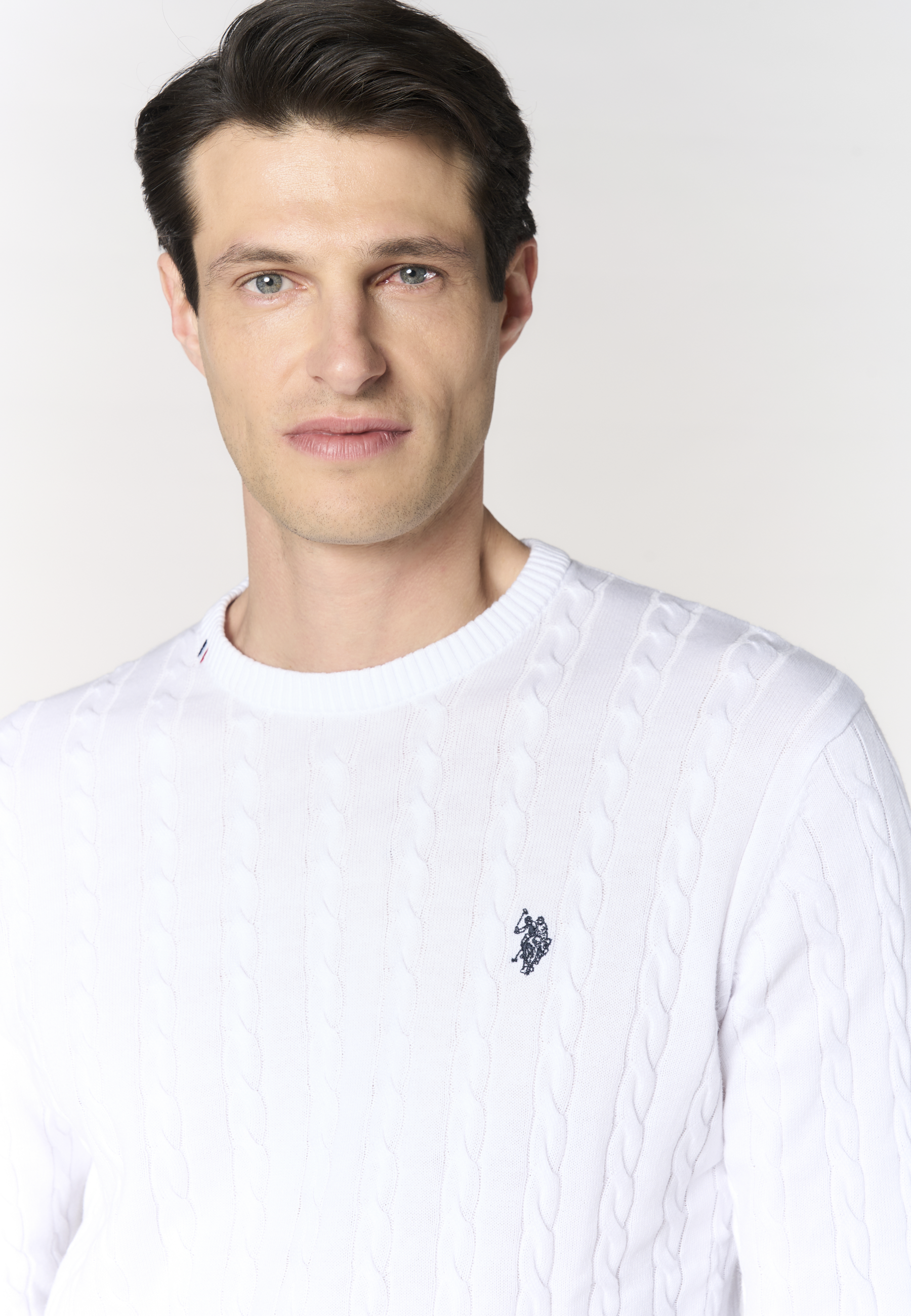 Maglia girocollo da uomo con lavorazione a treccia