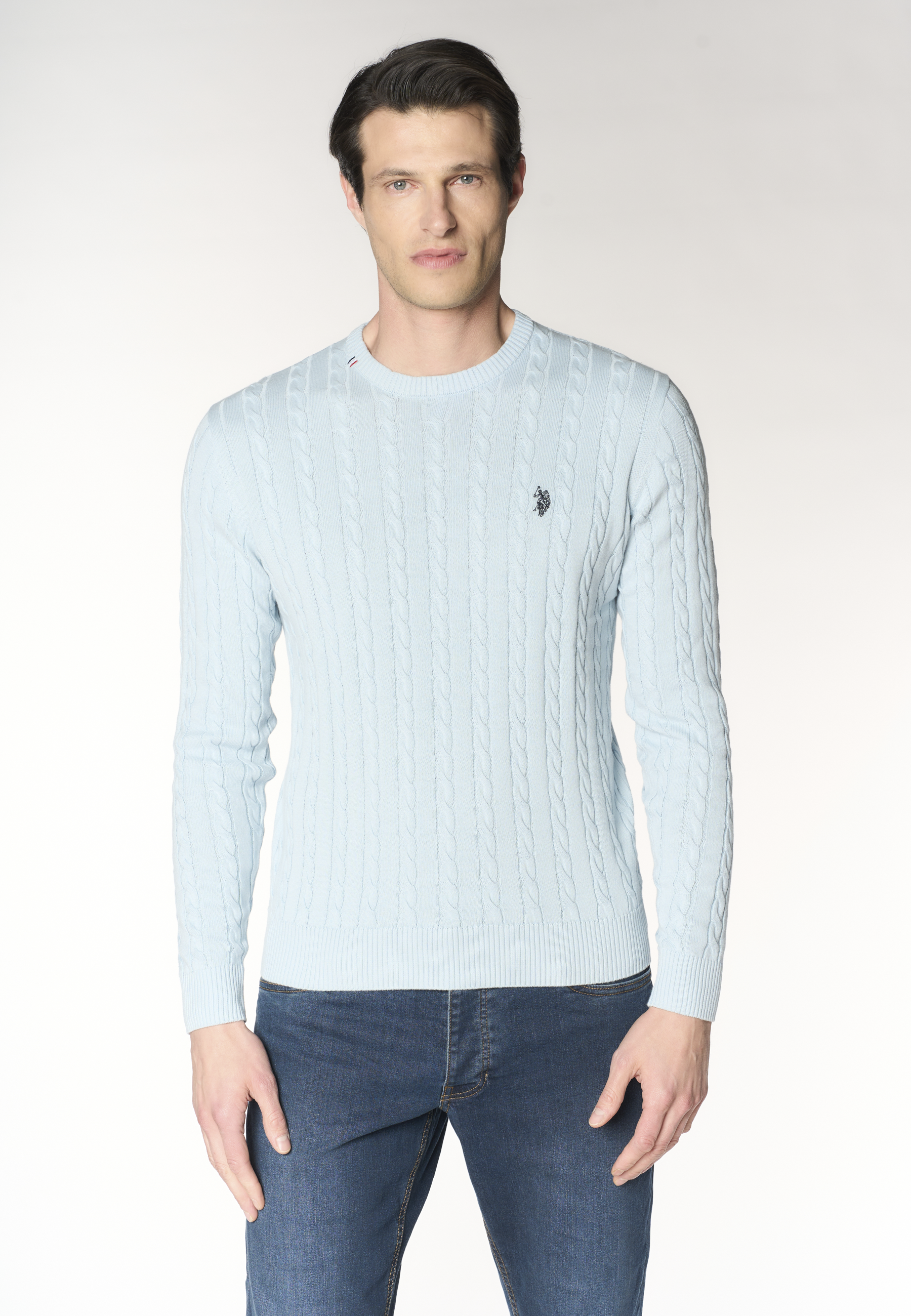 Maglia girocollo da uomo con lavorazione a treccia