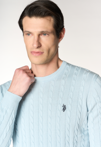 Maglia girocollo da uomo con lavorazione a treccia