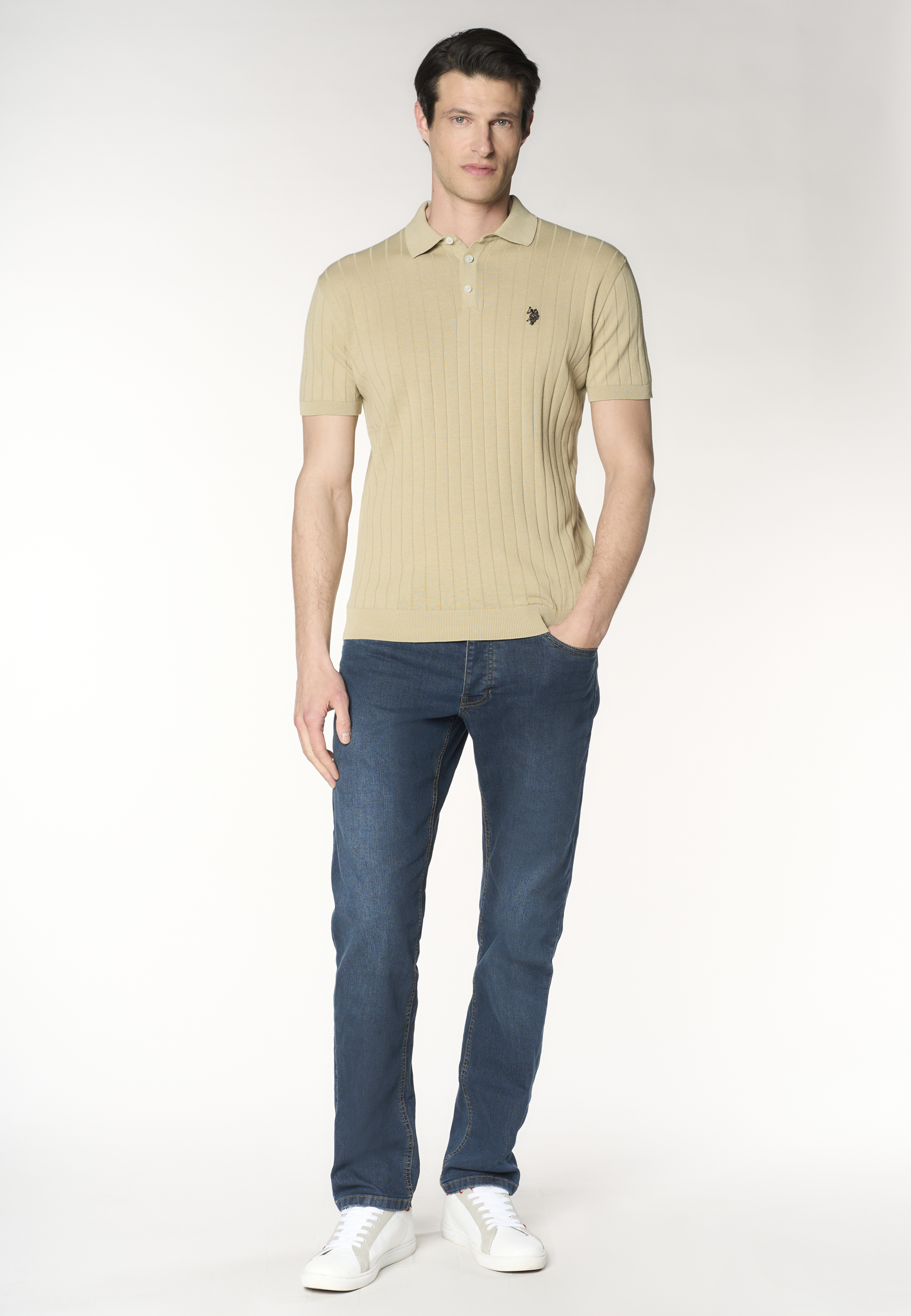Polo shirt da uomo in maglia di cotone con lavorazione a coste