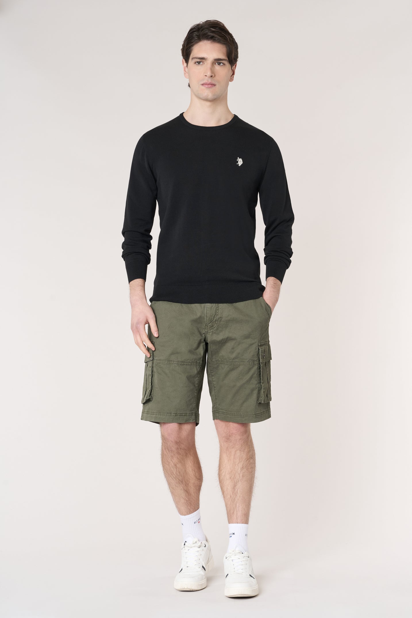 Maglia girocollo in cotone con logo ricamato