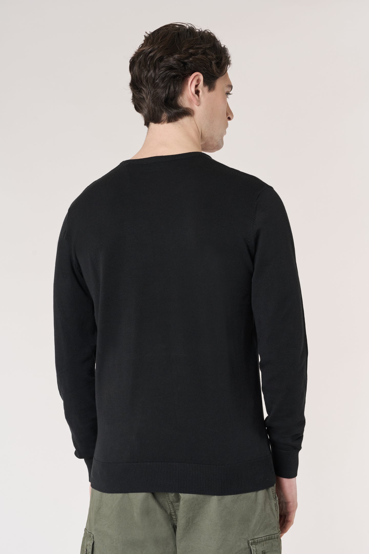 Maglia girocollo in cotone con logo ricamato