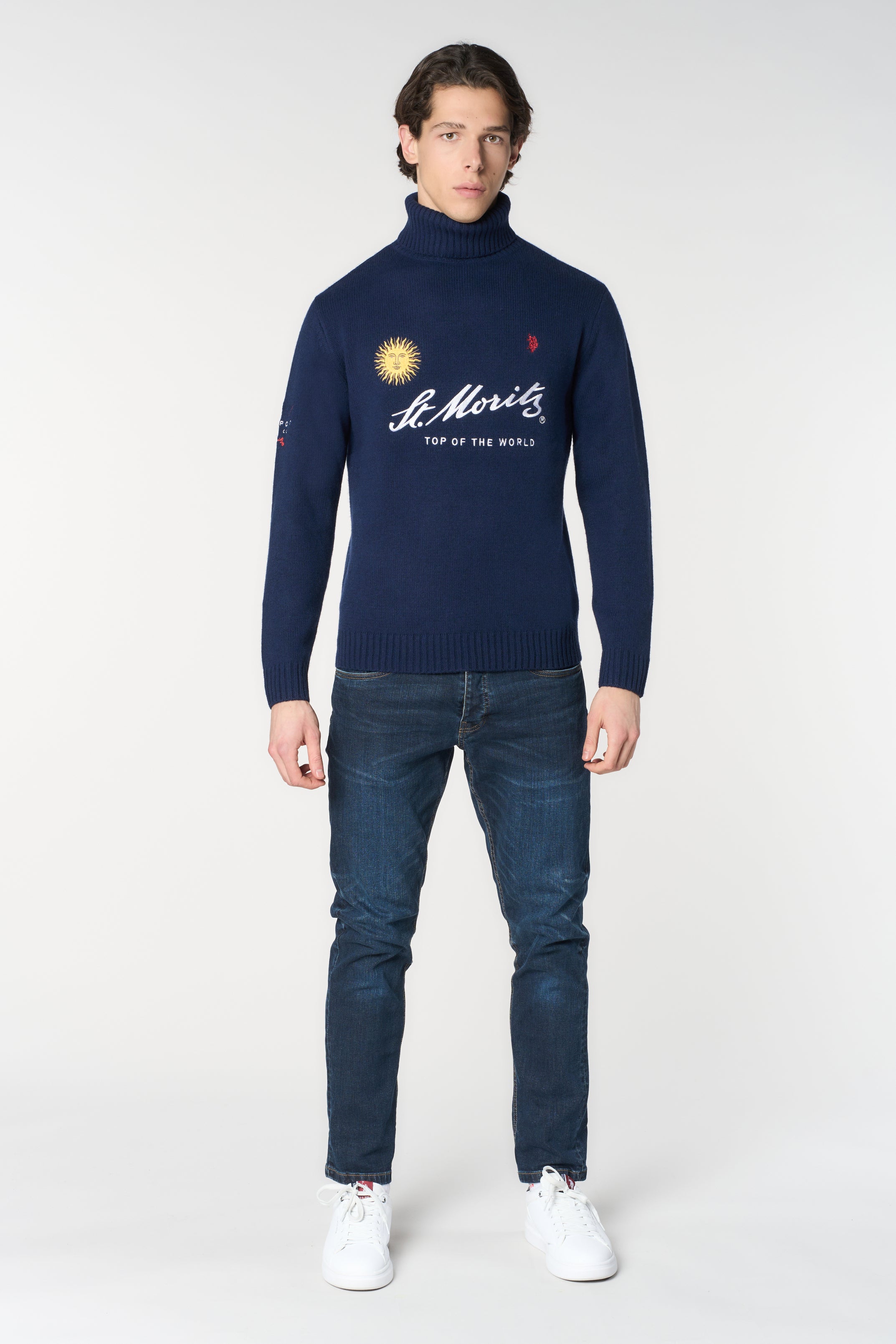 Maglia dolcevita con ricamo frontale limited edition St. Moritz