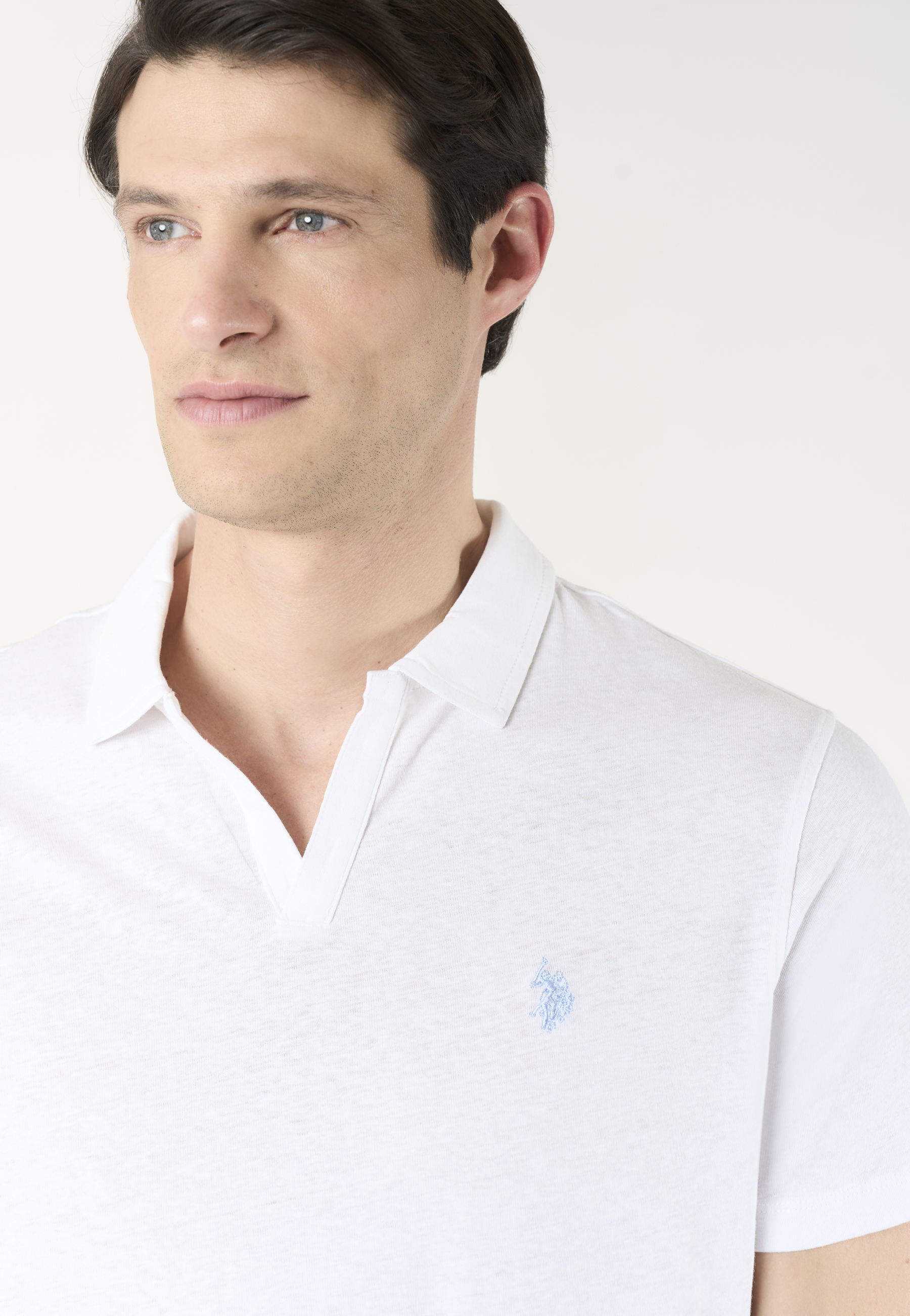 Polo shirt da uomo con scollo a V in misto cotone e lino