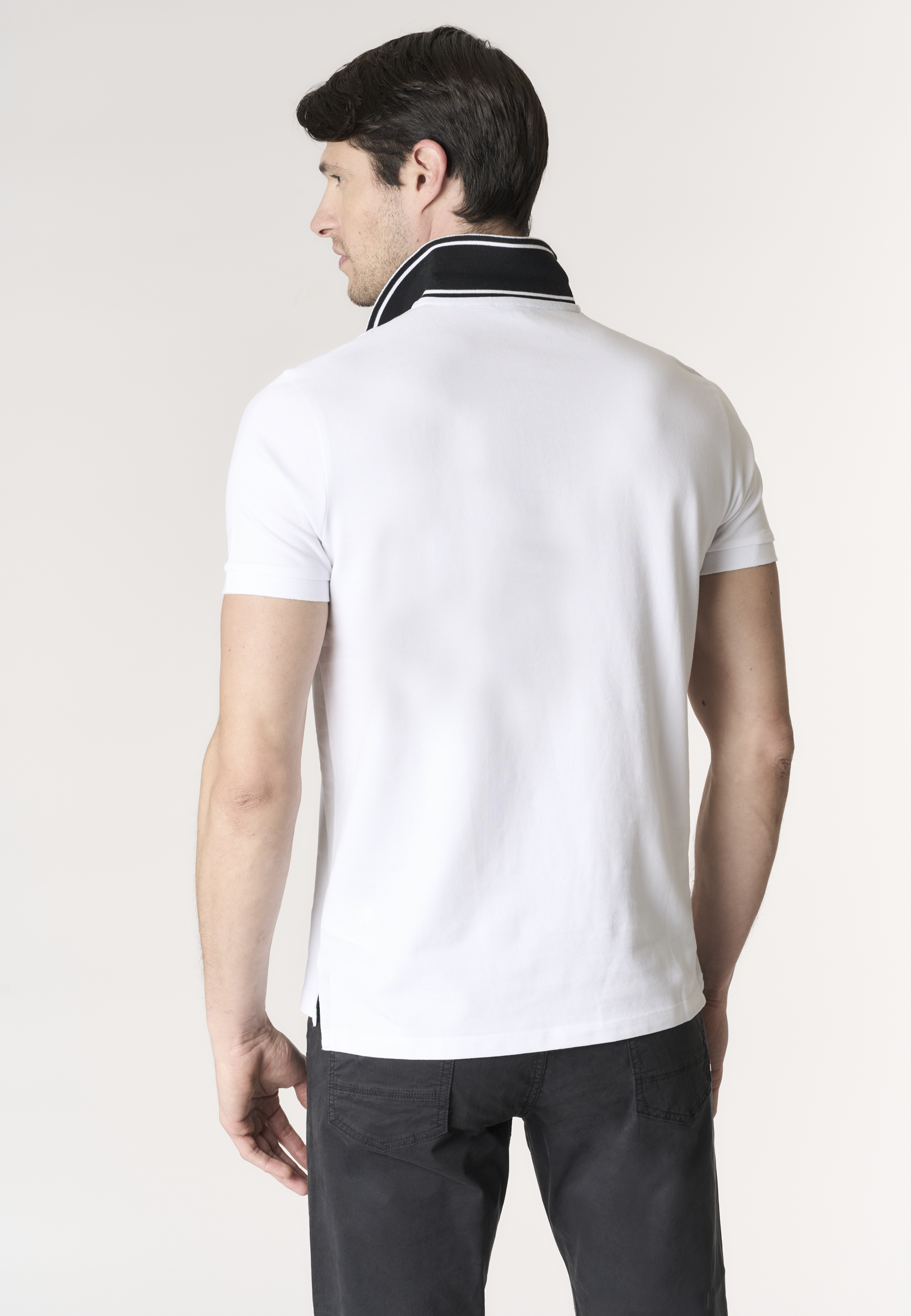 Polo shirt da uomo con logo maxi ricamato e numero