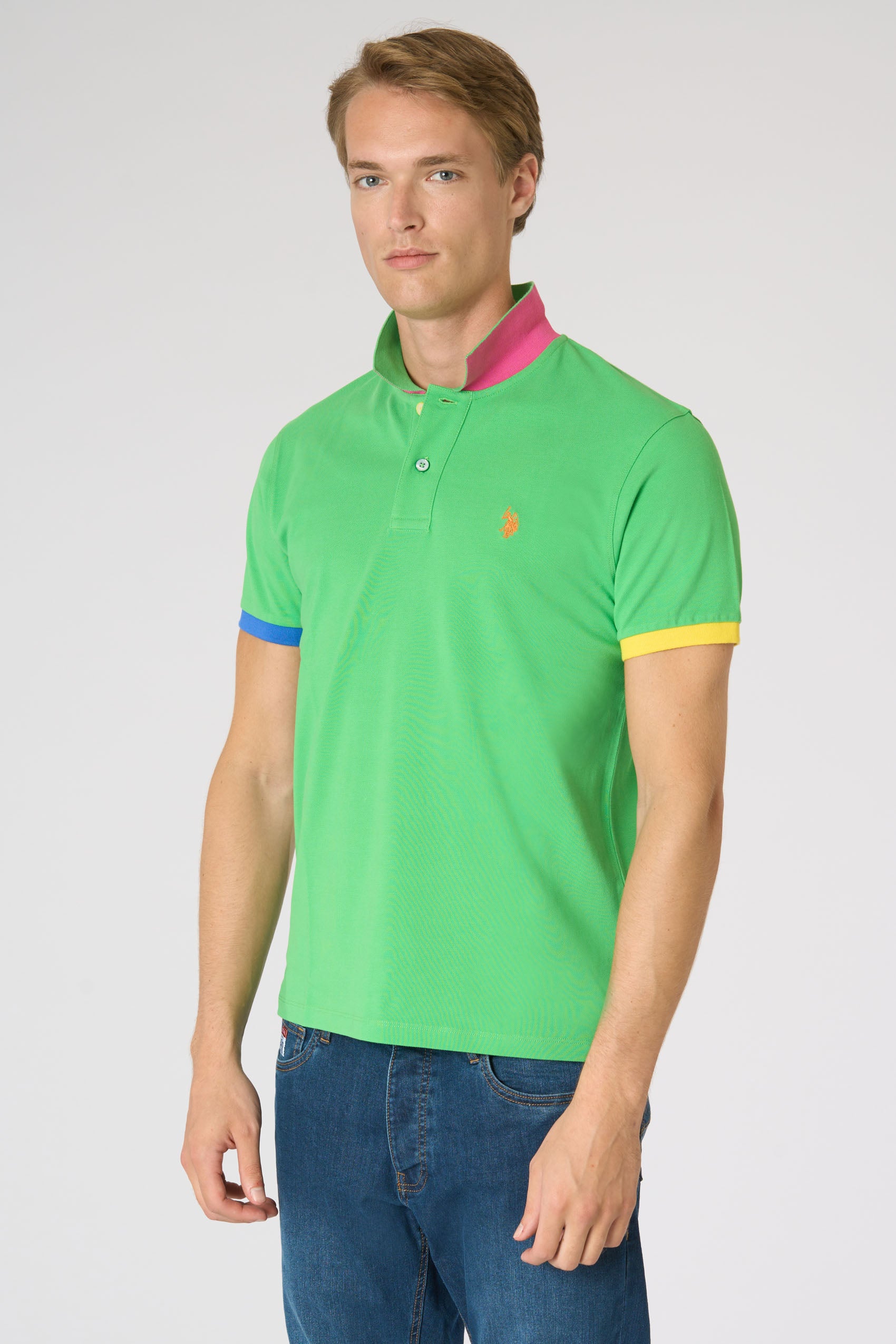 Polo shirt da uomo in cotone piquet con dettagli a contrasto e sottocolletto colorato