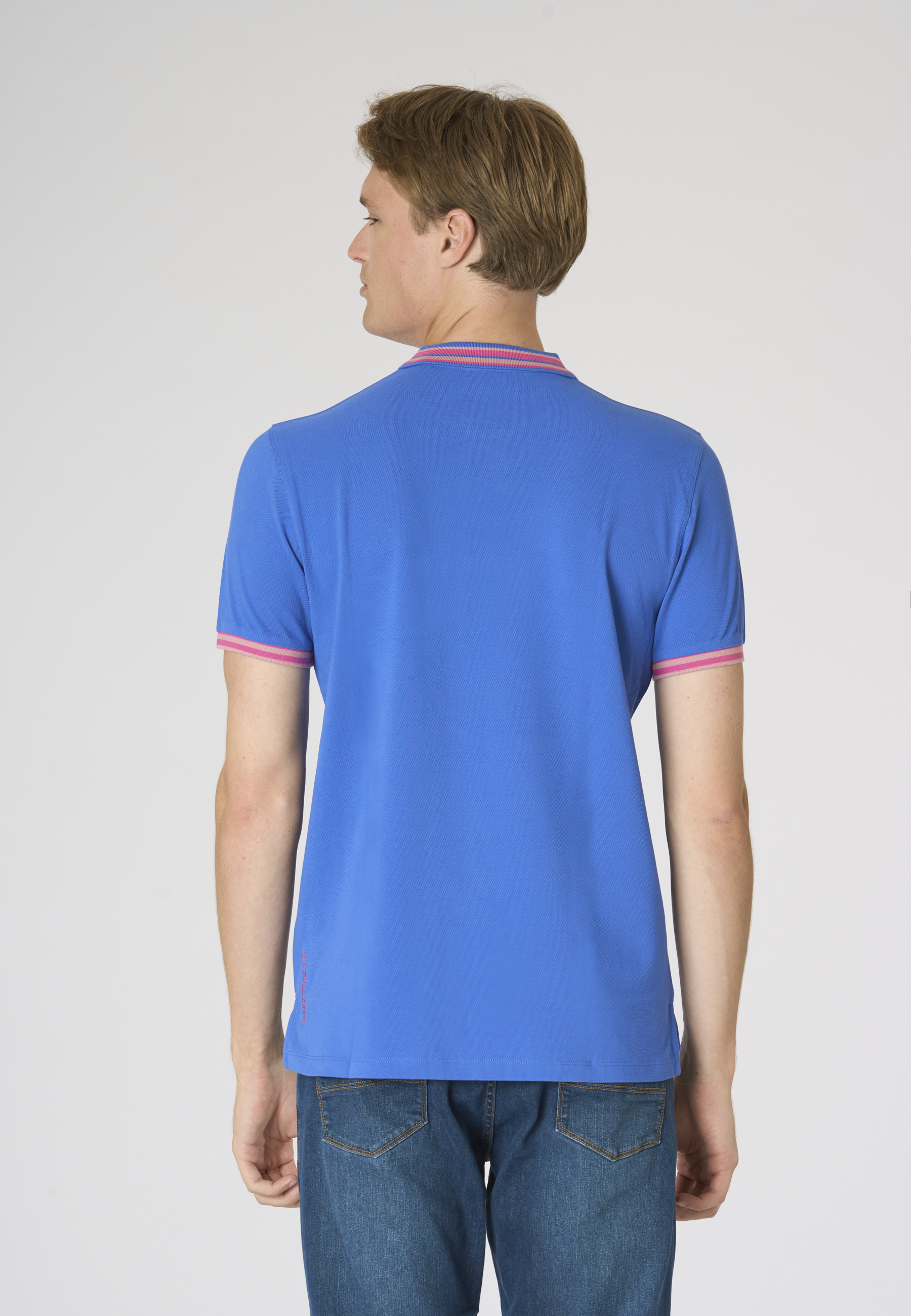Polo shirt a maniche corte con logo colorato e dettagli a contrasto