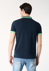 Polo shirt a maniche corte con logo colorato e dettagli a contrasto