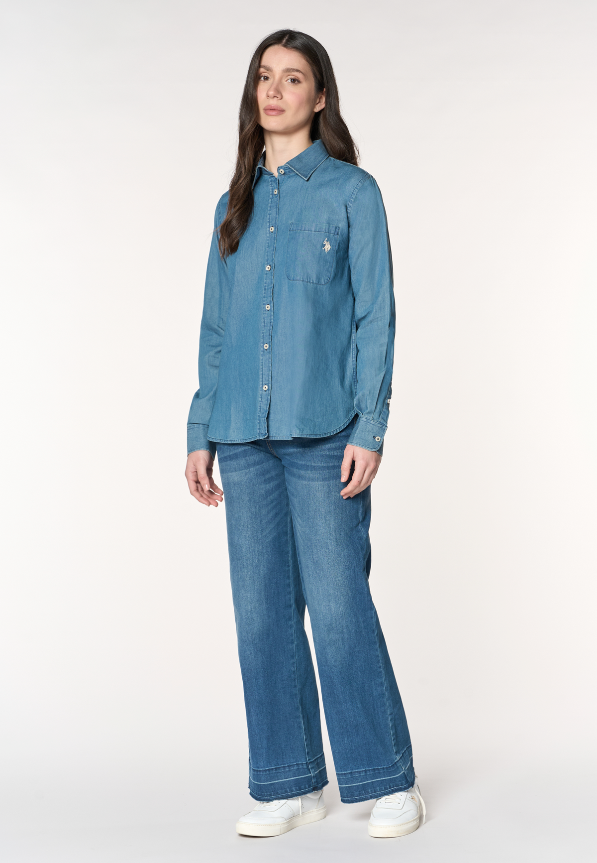 Camicia donna in denim leggero con taschino