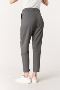 Pantalone da donna in misto cotone e modale con vita elasticizzata