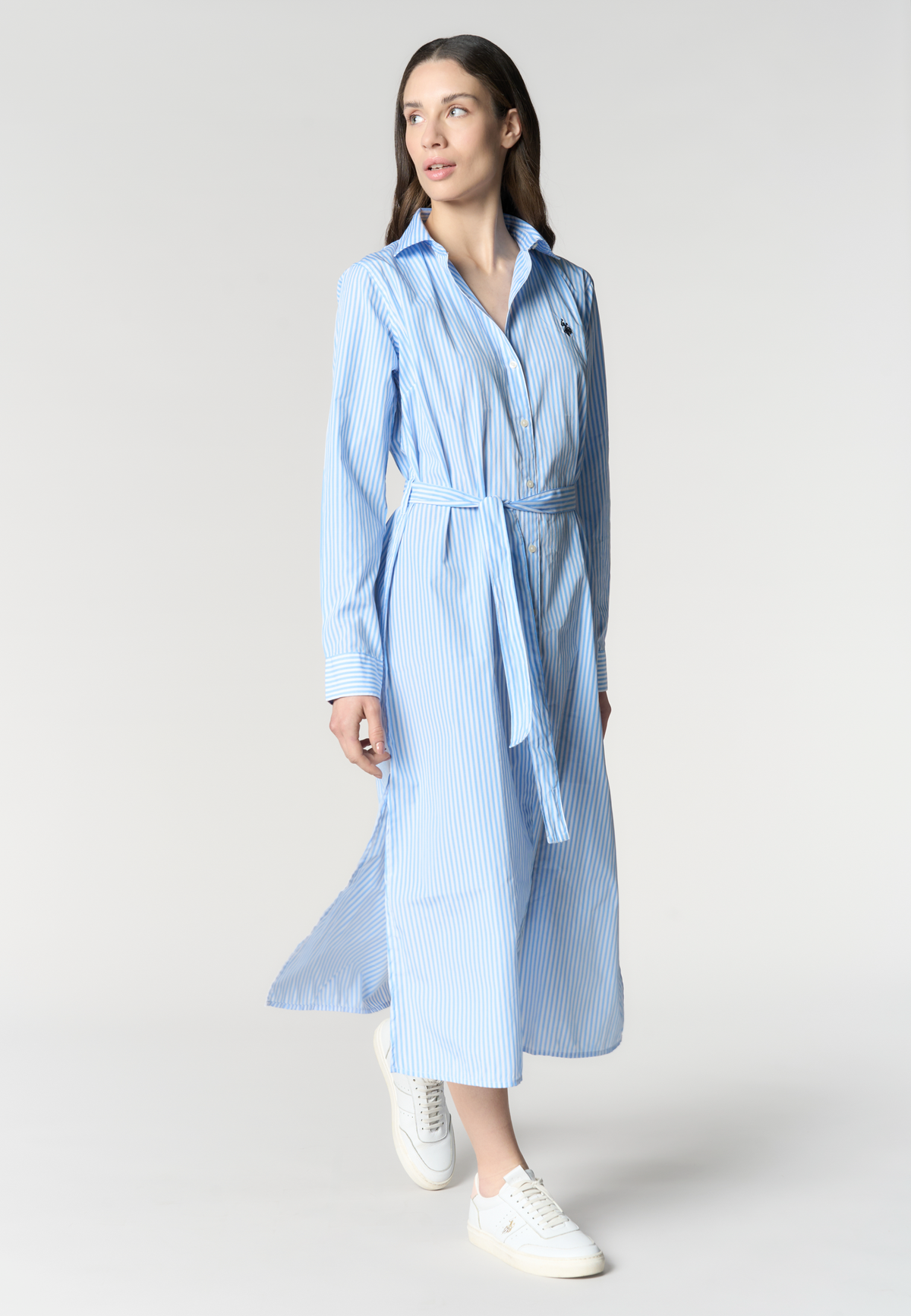 Abito chemisier da donna a righe con cintura in vita