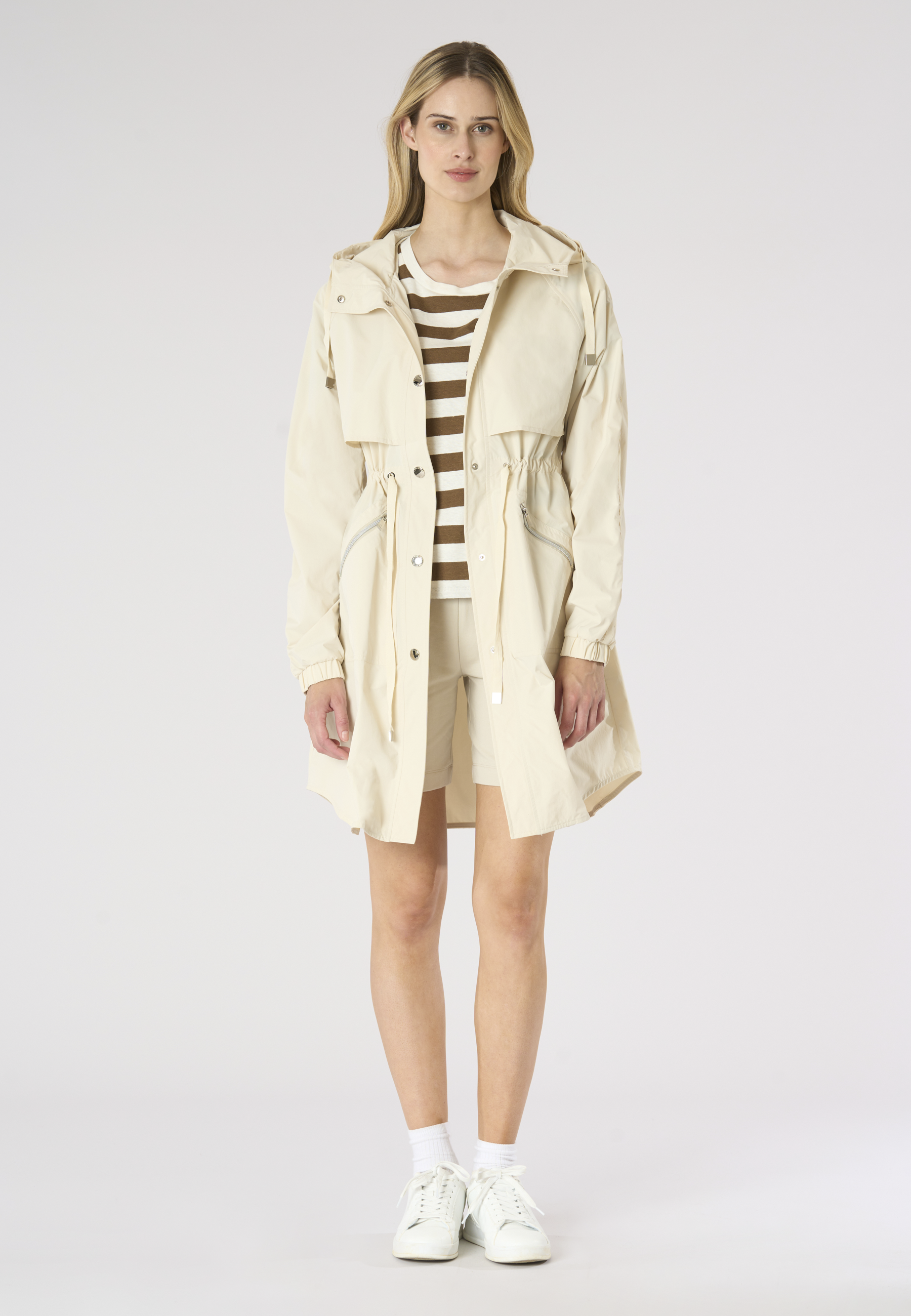 Trench da donna con cappuccio e coulisse regolabile