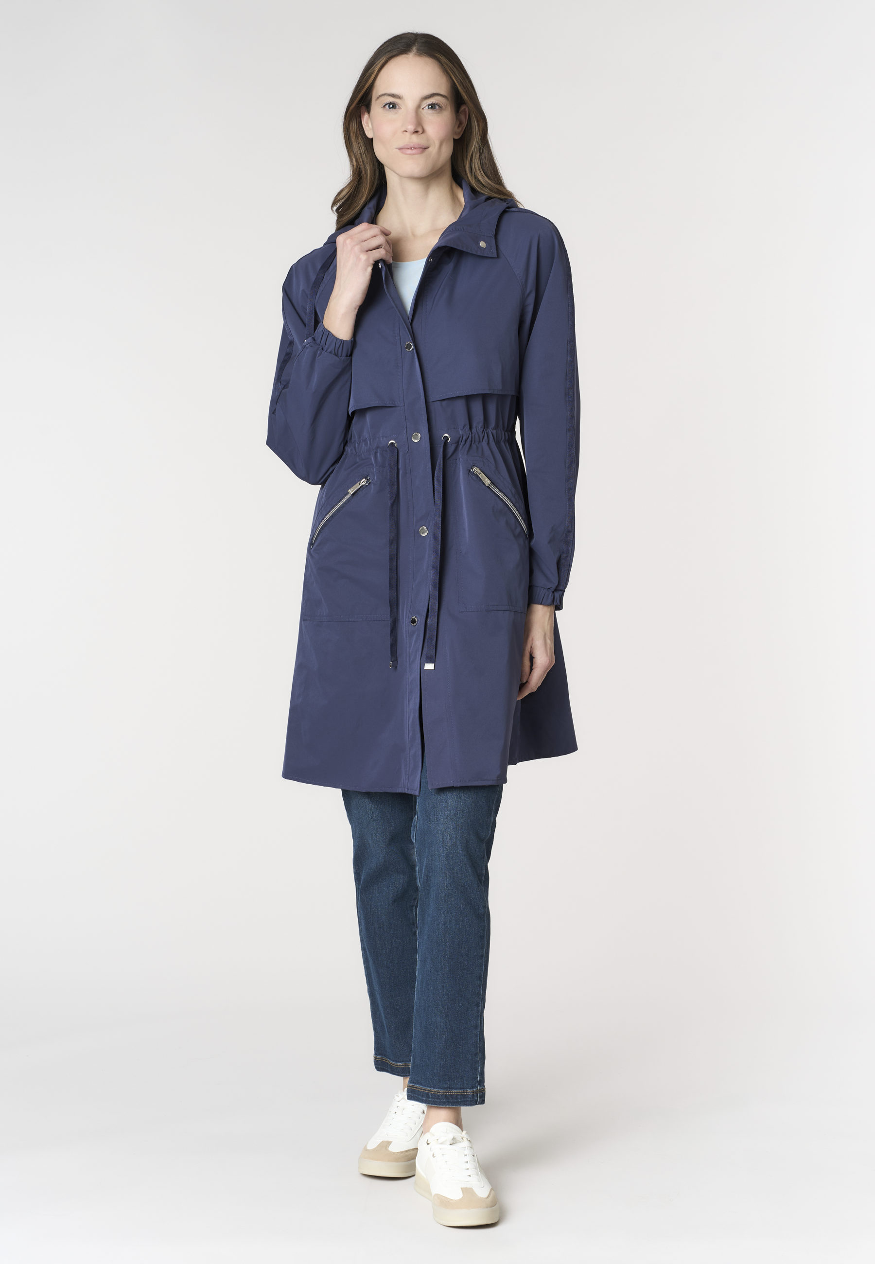 Trench da donna con cappuccio e coulisse regolabile