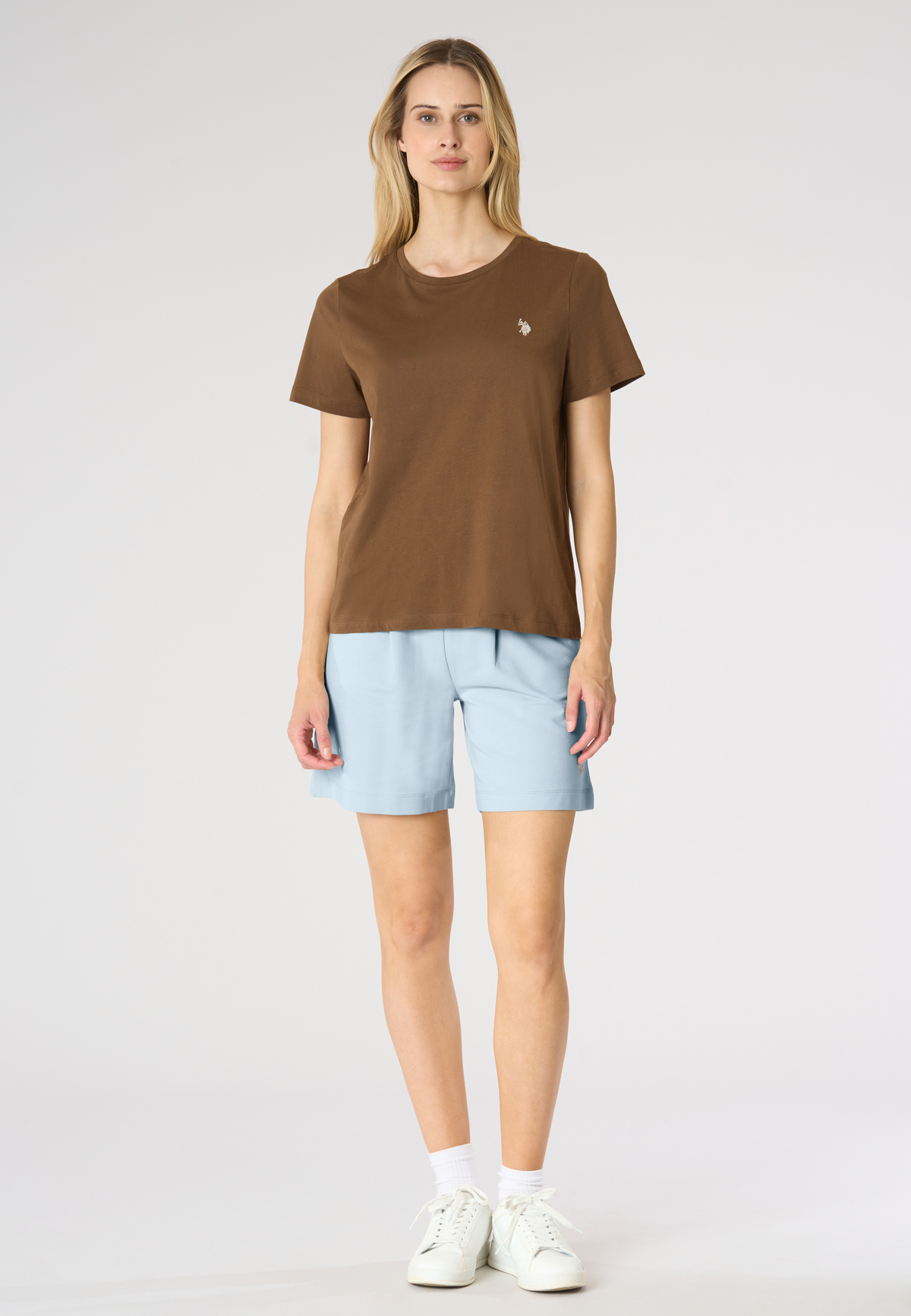 Pantalone corto sportivo da donna con vita elasticizzata e pinces frontali