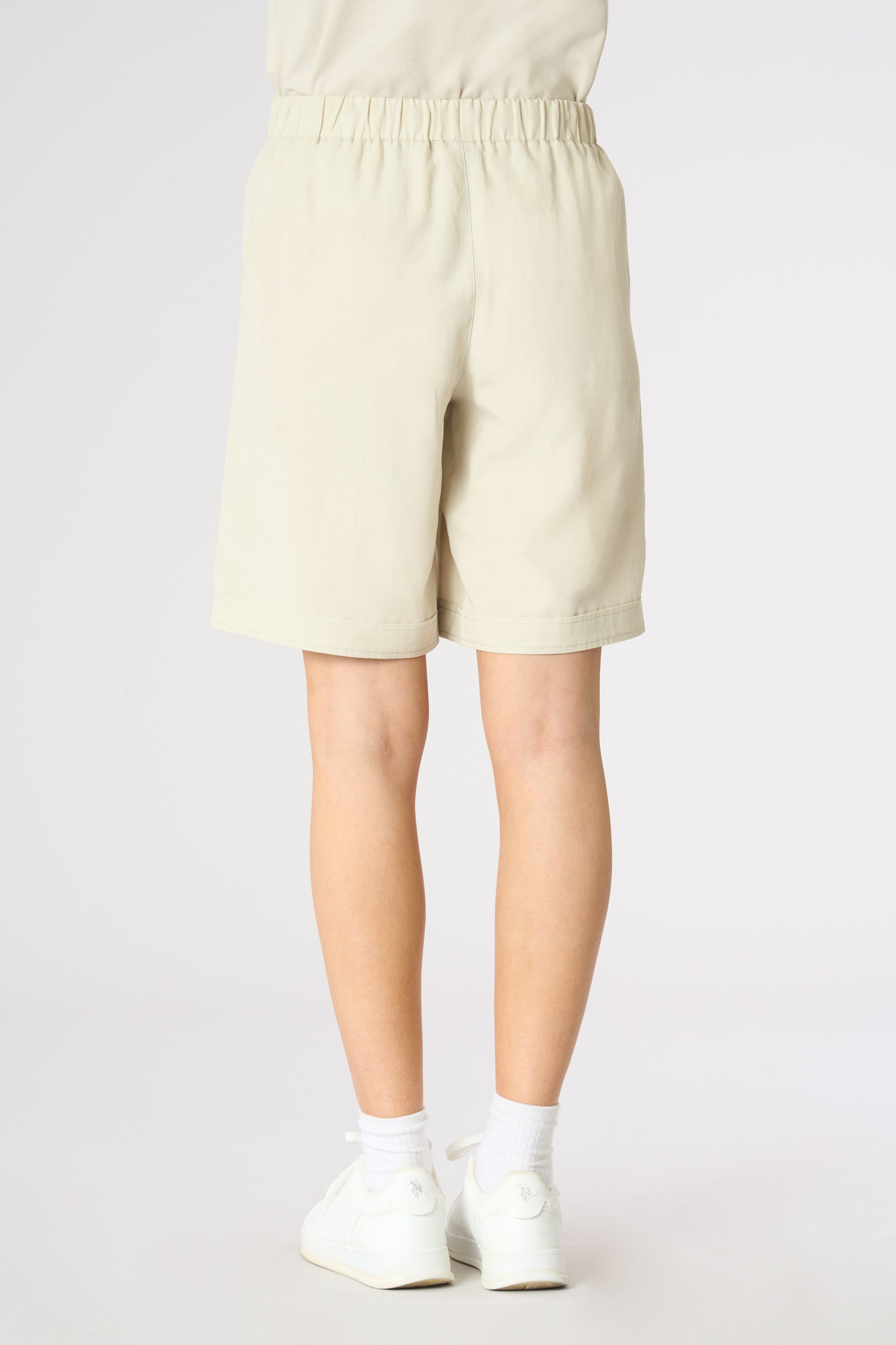 Shorts da donna in punto Milano con vita elasticizzata