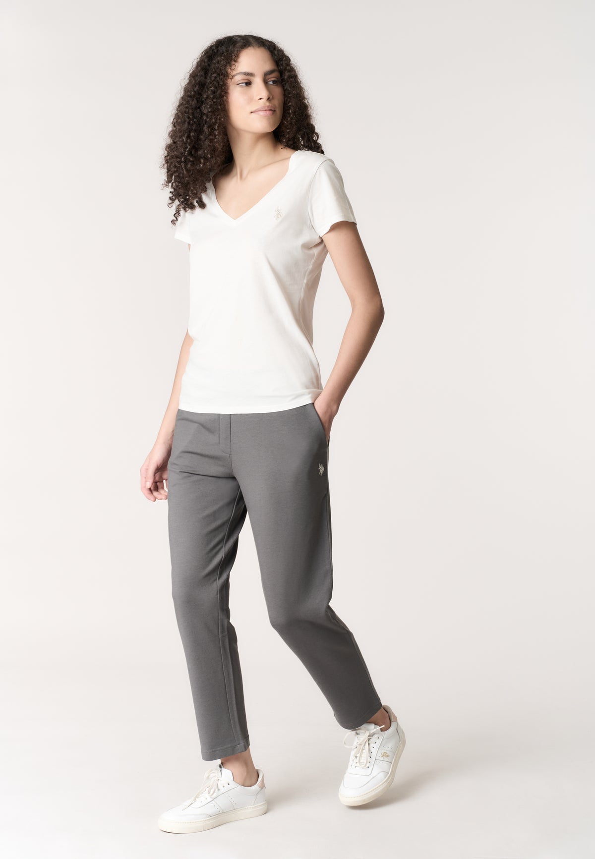 T-shirt da donna a maniche corte in cotone con scollo a V