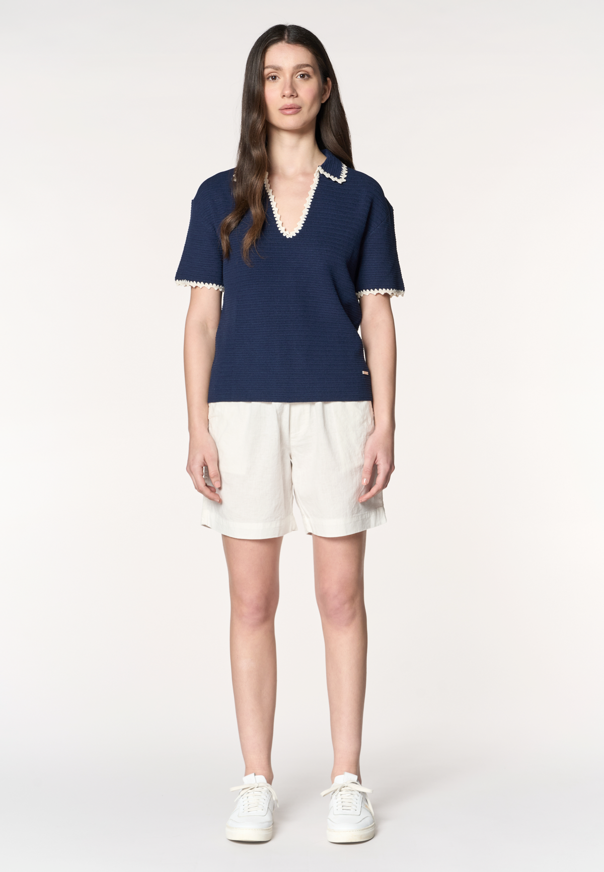 Shorts da donna in misto cotone e lino con vita elasticizzata e coulisse