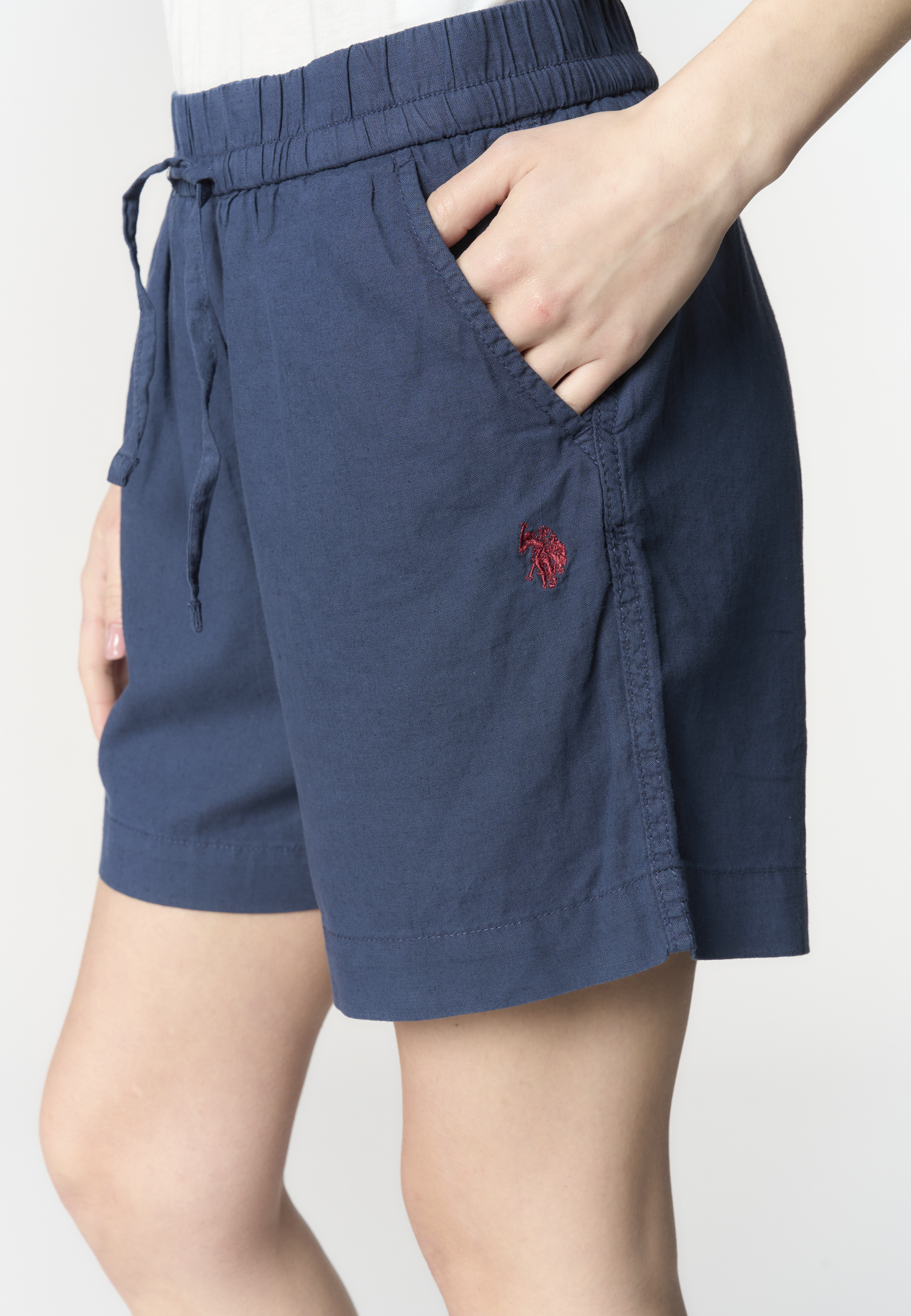Shorts da donna in misto cotone e lino con vita elasticizzata e coulisse
