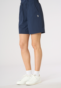 Pantalone corto sportivo da donna con vita elasticizzata