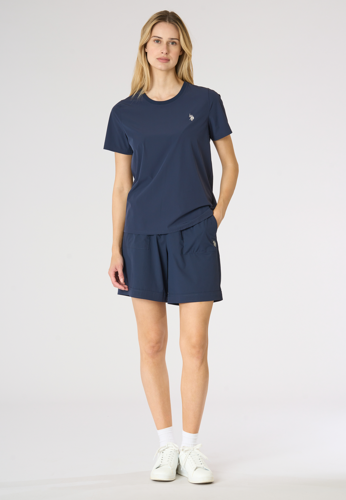 Pantalone corto sportivo da donna con vita elasticizzata