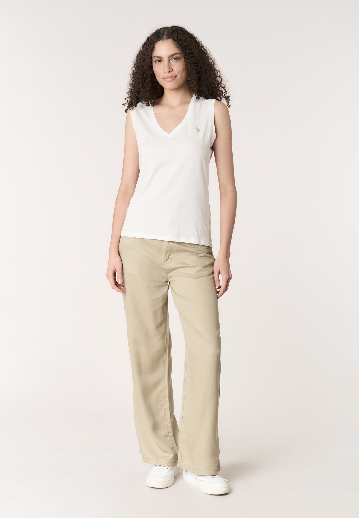 T-shirt smanicata in cotone con scollo a V