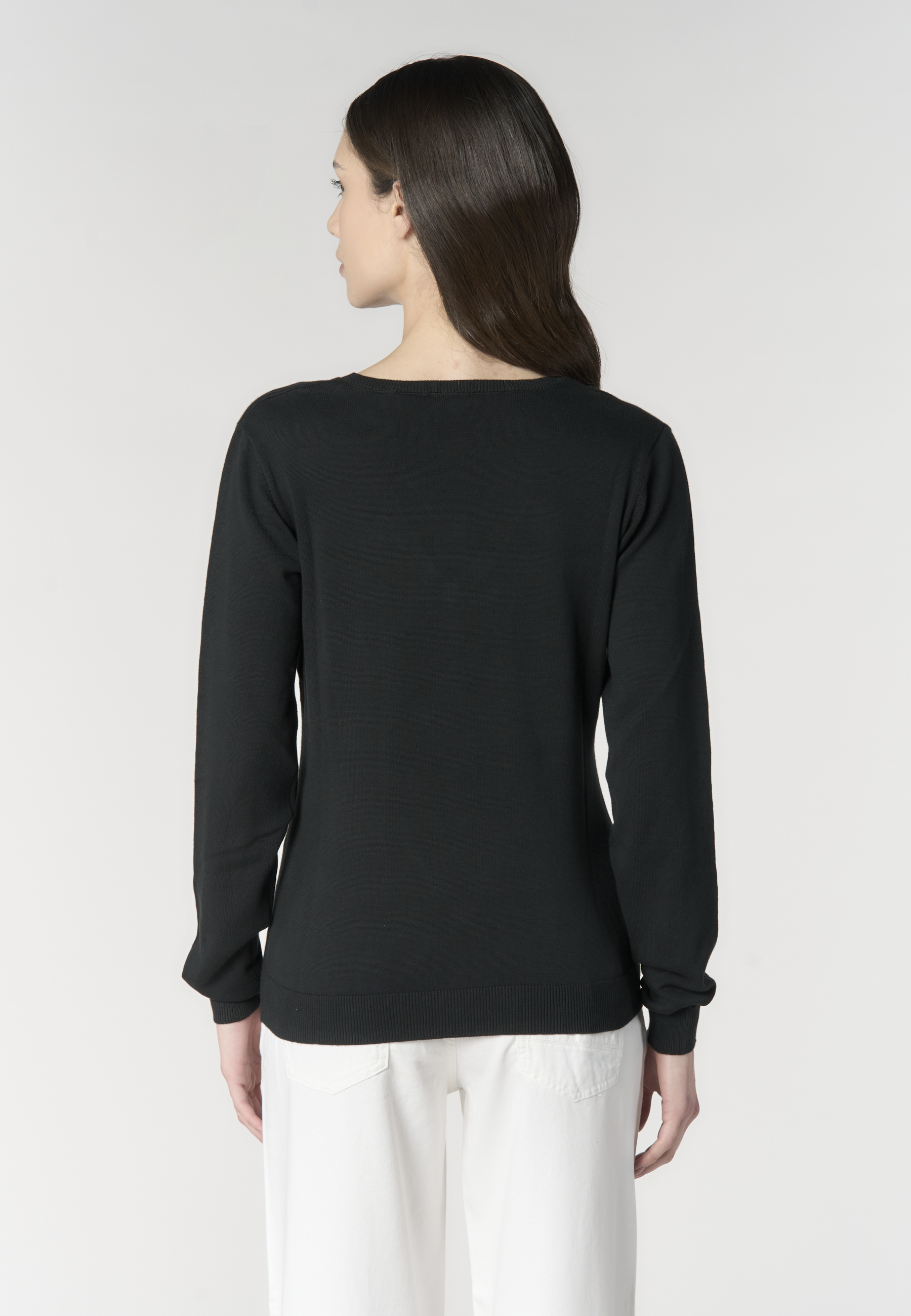 Maglia in cotone da donna con scollo a V e logo ricamato