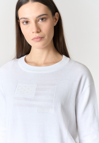 Maglia girocollo da donna in cotone con motivo bandiera tono su tono