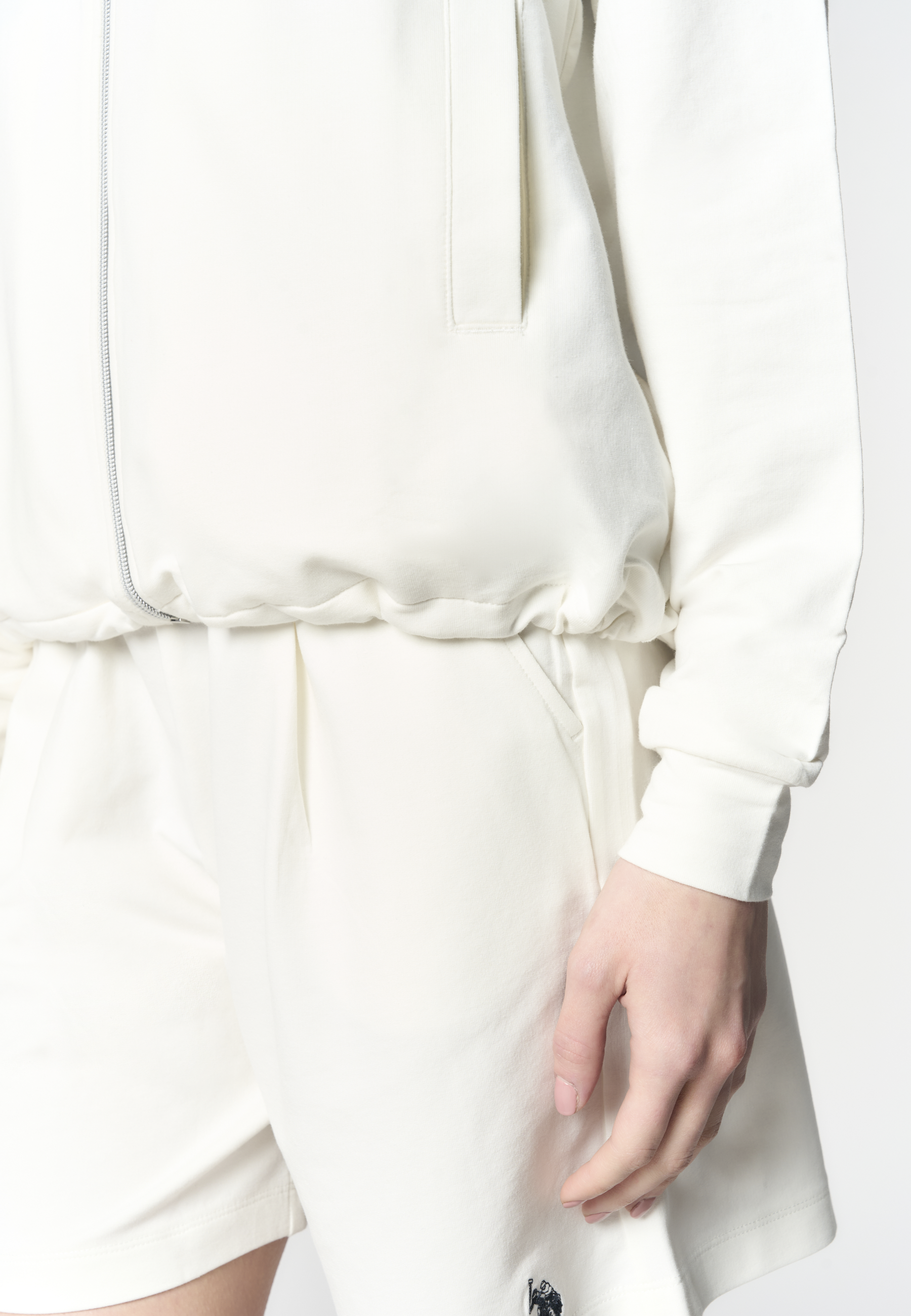 Felpa da donna con zip frontale e collo alto in cotone stretch