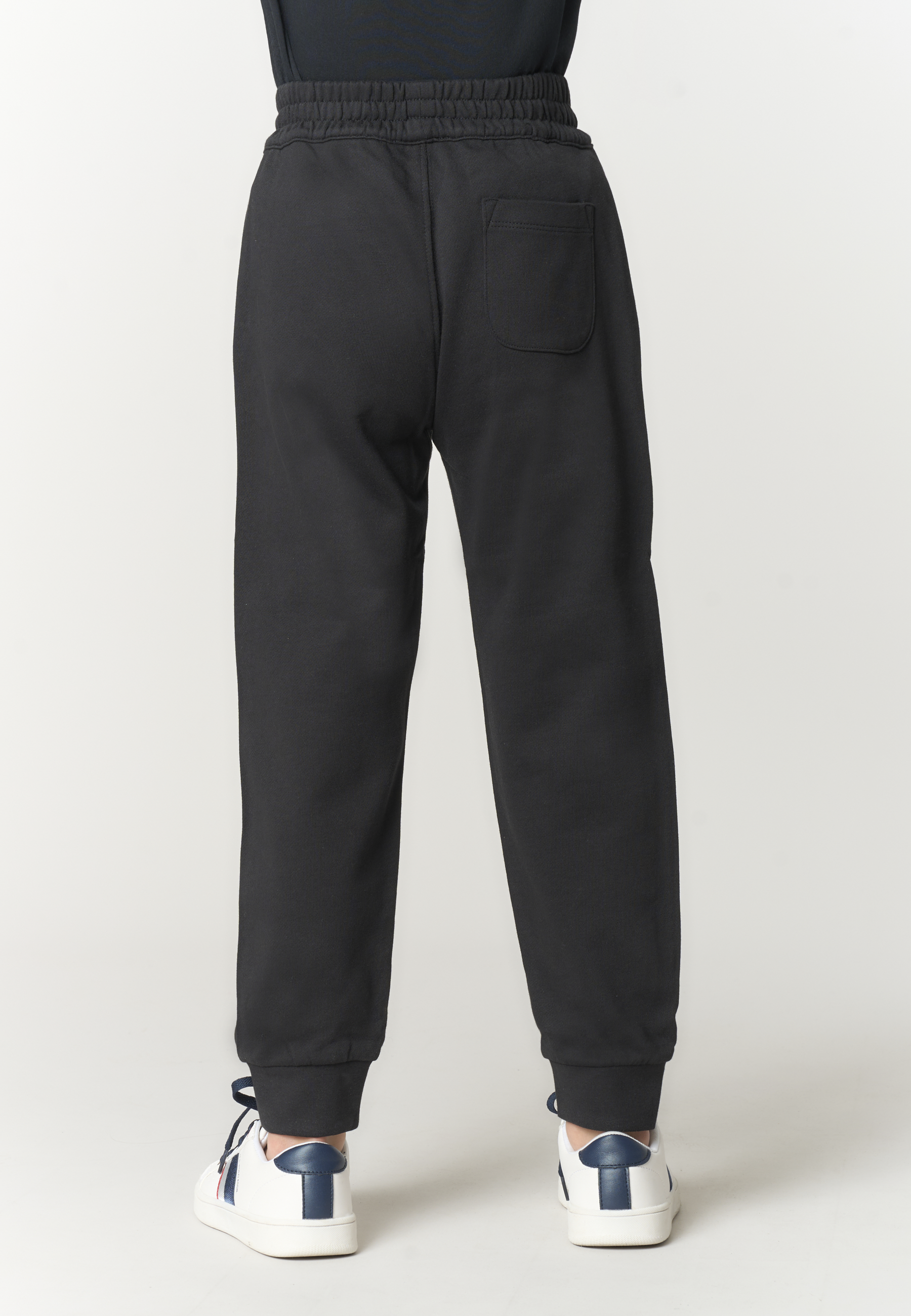 Pantalone lungo di felpa da bambino con fondo a polsino