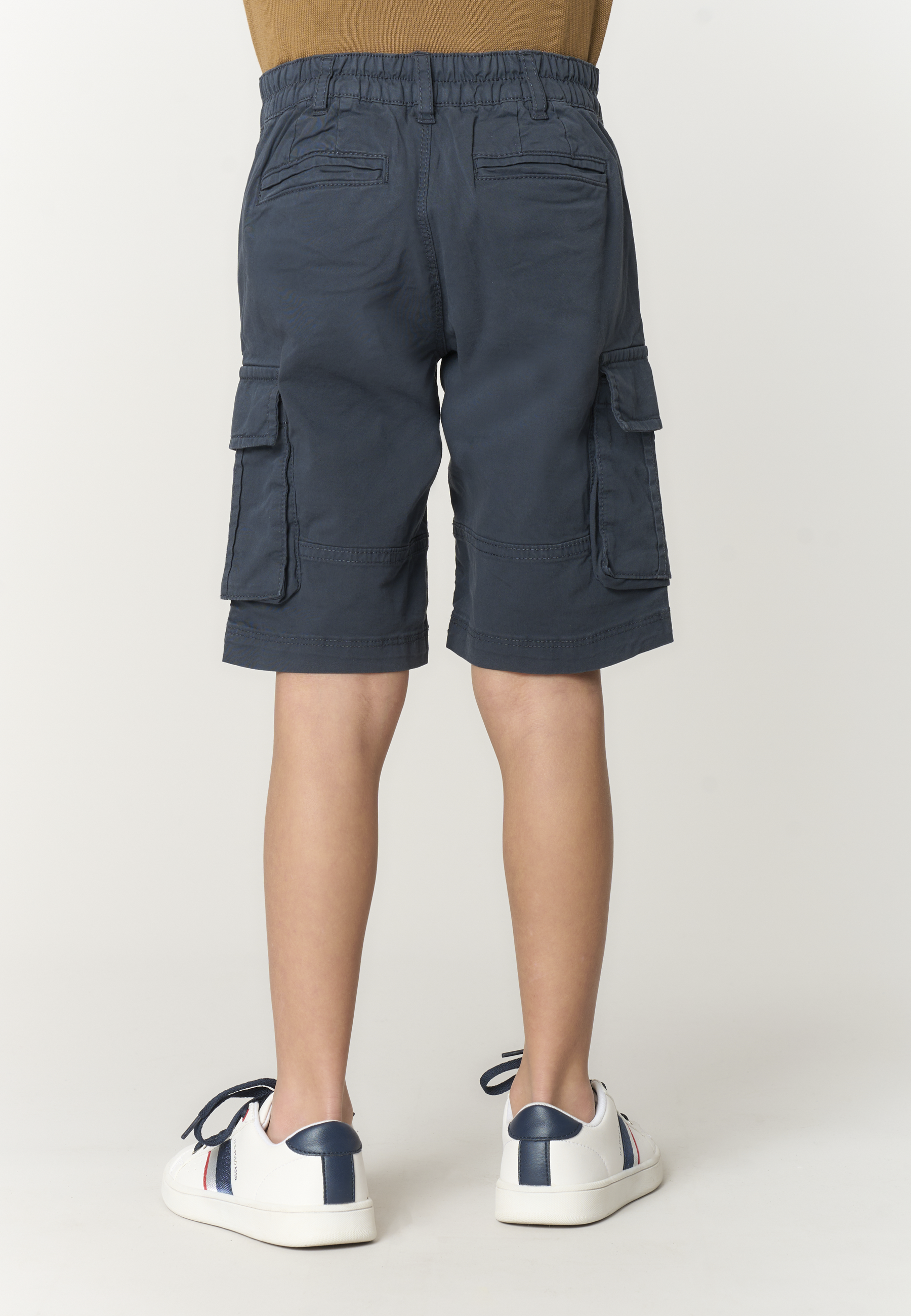Pantalone corto cargo in cotone da bambino con elastico in vita